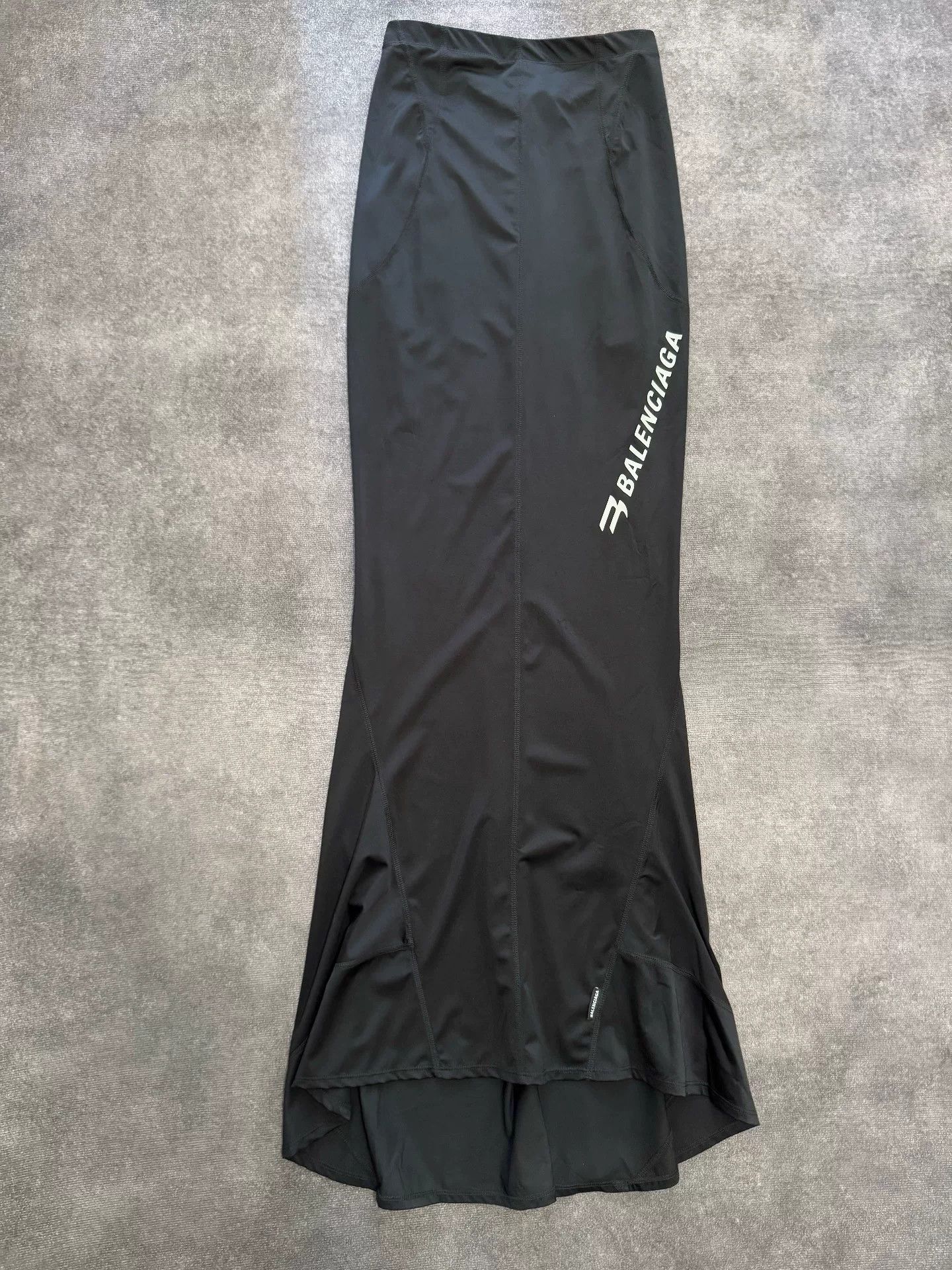 Balenciaga Balenciaga Sporty B Activewear Mermaid Skirt Size US 36 / EU 52 - 1 Thumbnail