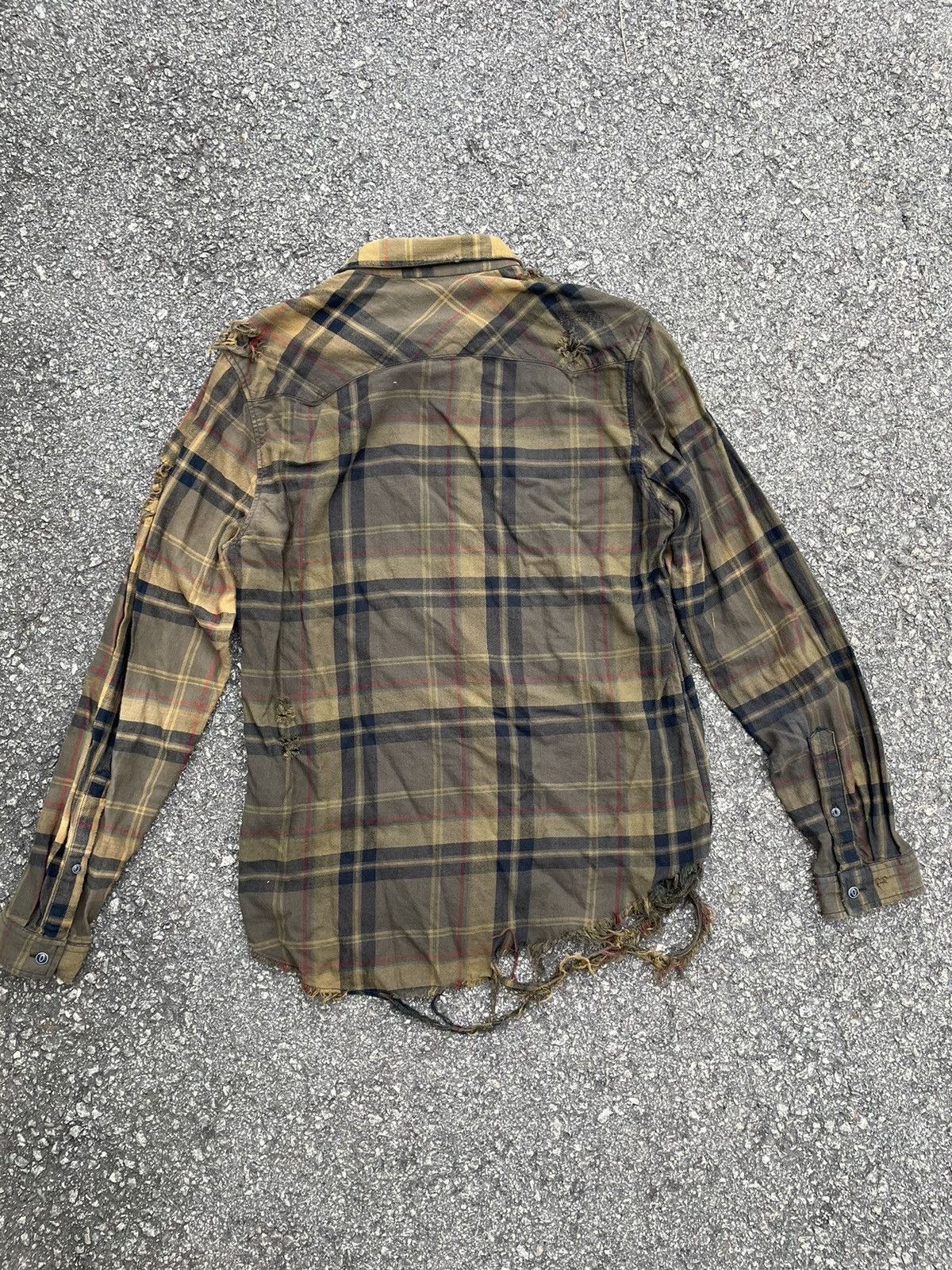 Zara Distressed/Destroyed Flannel Button Down Shirt Size US M / EU 48-50 / 2 - 8 Thumbnail