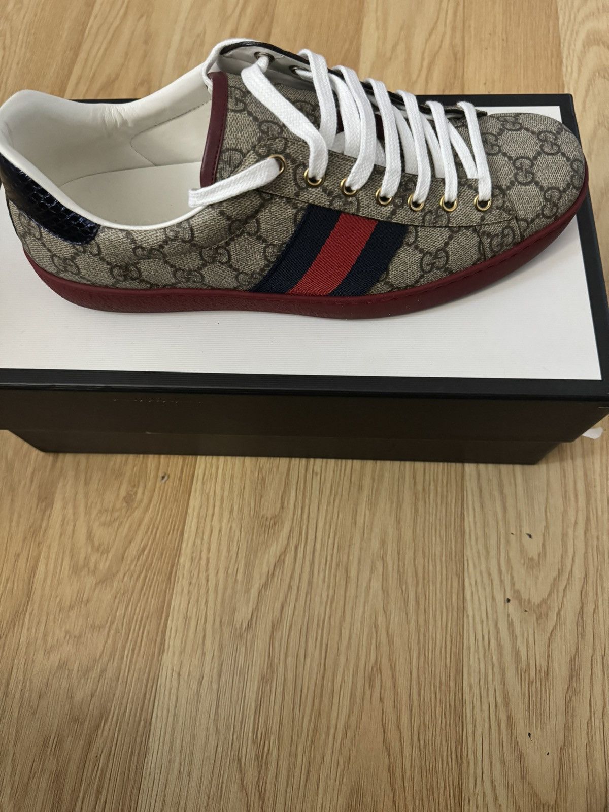Gucci Gucci GG Sneaker Size US 10.5 / EU 43-44 - 1 Thumbnail