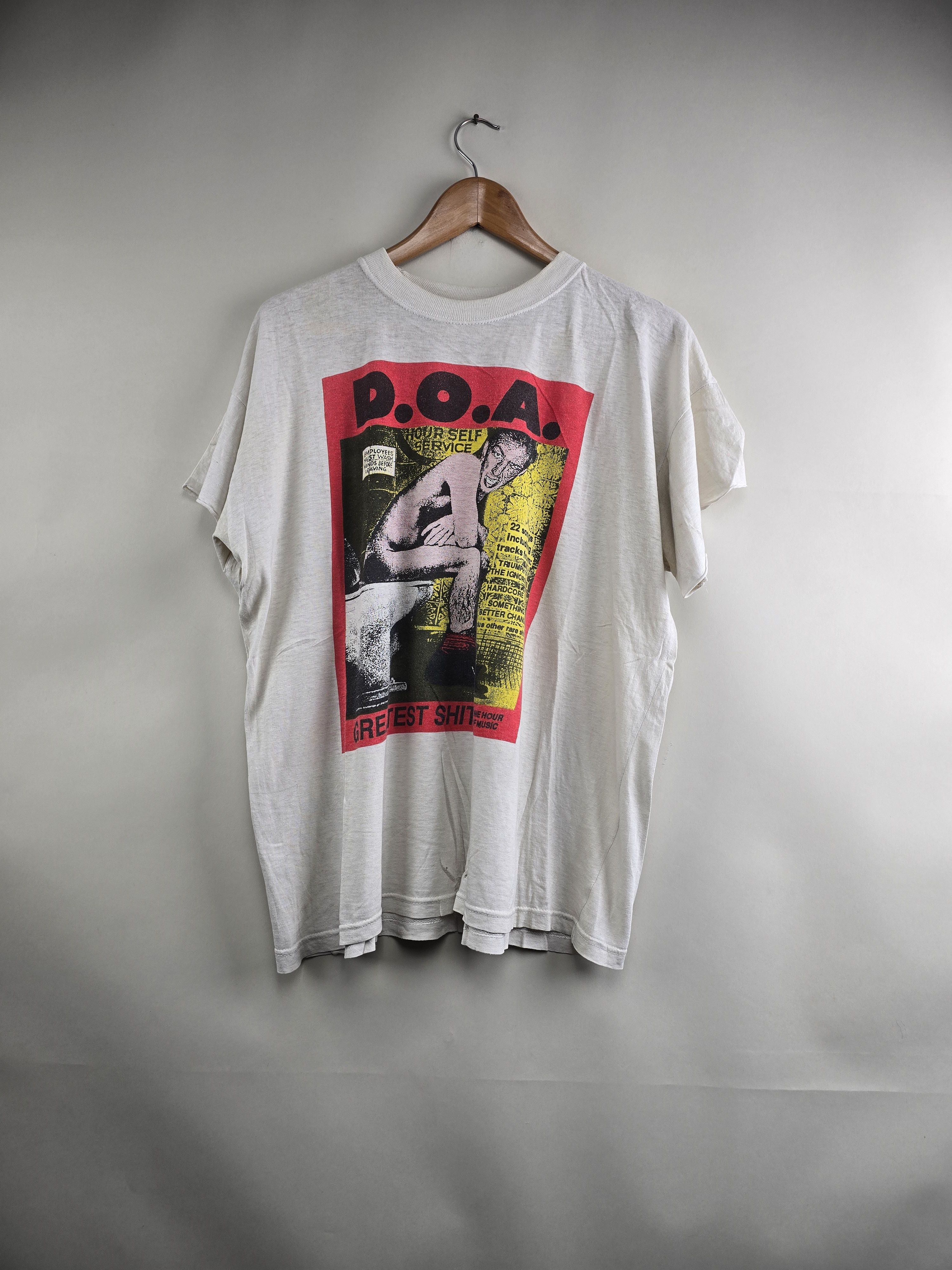 Band Tees × Vintage 90s D.O.A. Greatest Shits Punk T shirt Vintage XL 23.5" 27" Size US XL / EU 56 / 4 - 9 Thumbnail