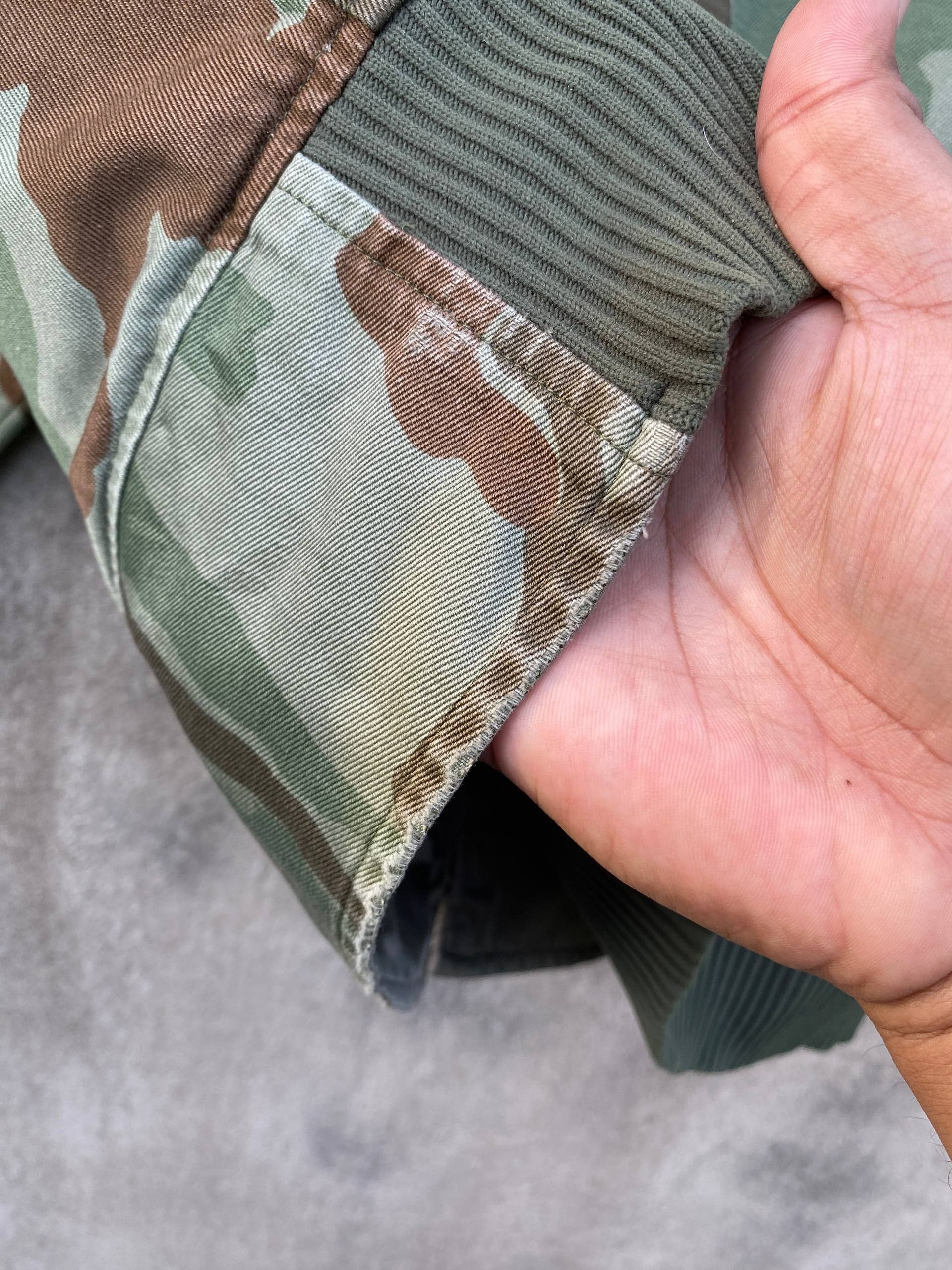 Vintage Vintage 80s Reversible MA-1 Bomber Jacket Camo/Sage Green Size US M / EU 48-50 / 2 - 11 Thumbnail