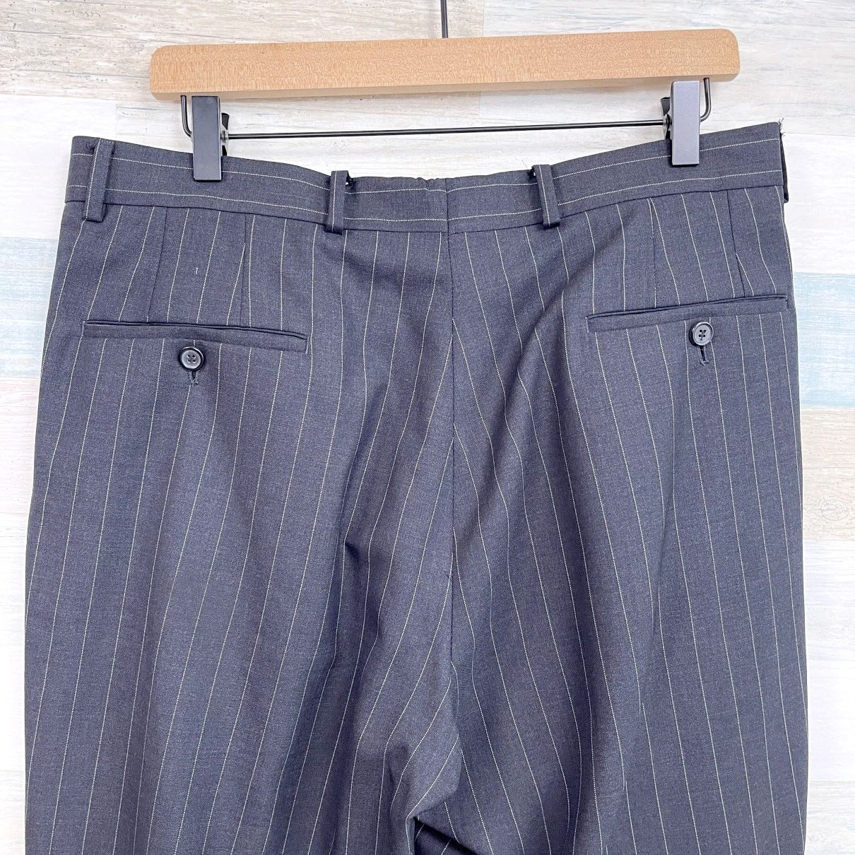 Samuelsohn Samuelsohn Wool Beckett 120s Suit Charcoal Stripe Mens 42R Size 42R - 13 Thumbnail