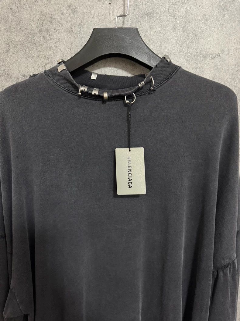 Balenciaga Balenciaga Chain Logo Washed Sweatshirt Size US L / EU 52-54 / 3 - 2 Thumbnail