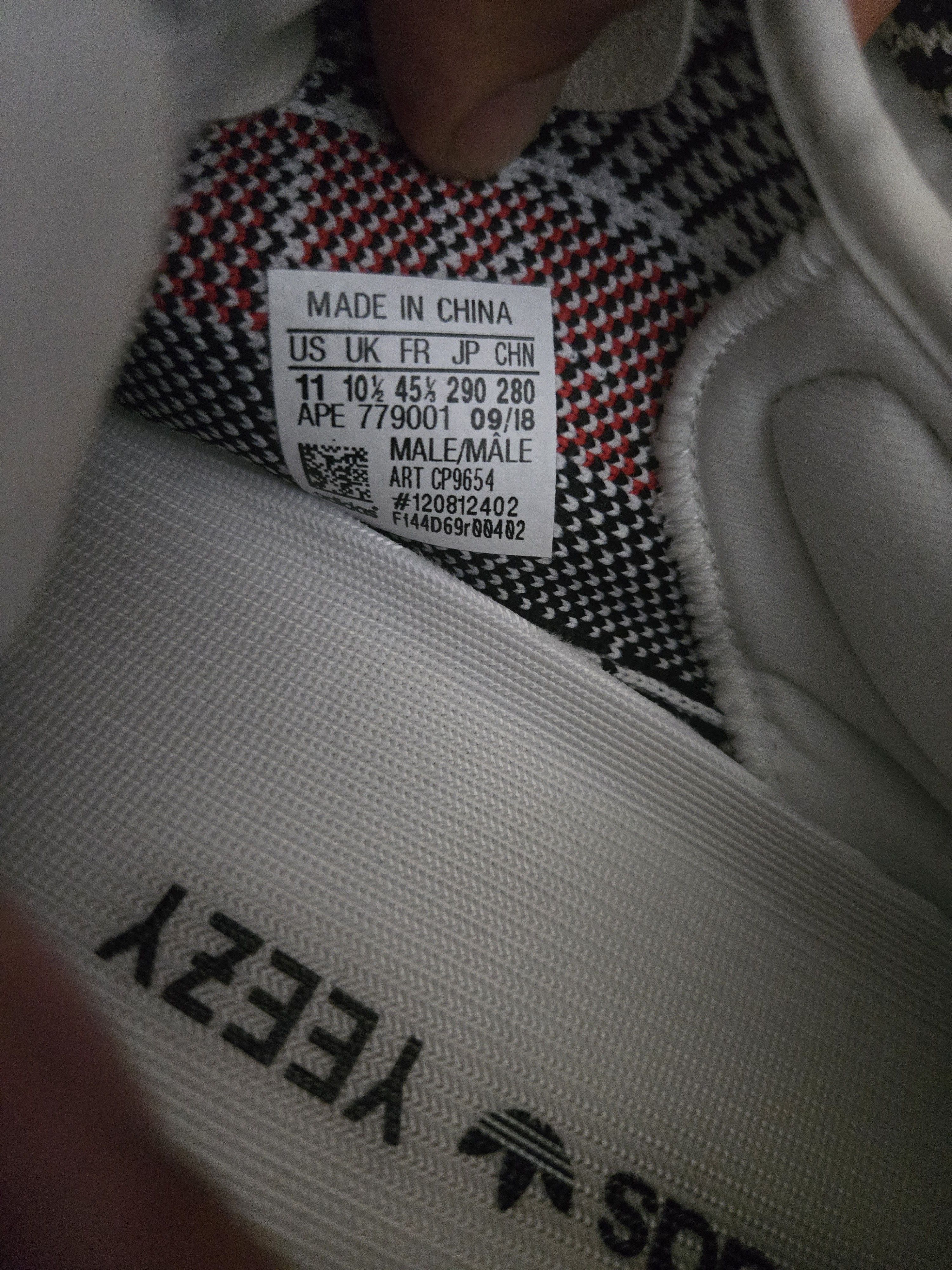 Yeezy Yeezy boost 360 Zebra Size US 11 / EU 44 - 4 Thumbnail