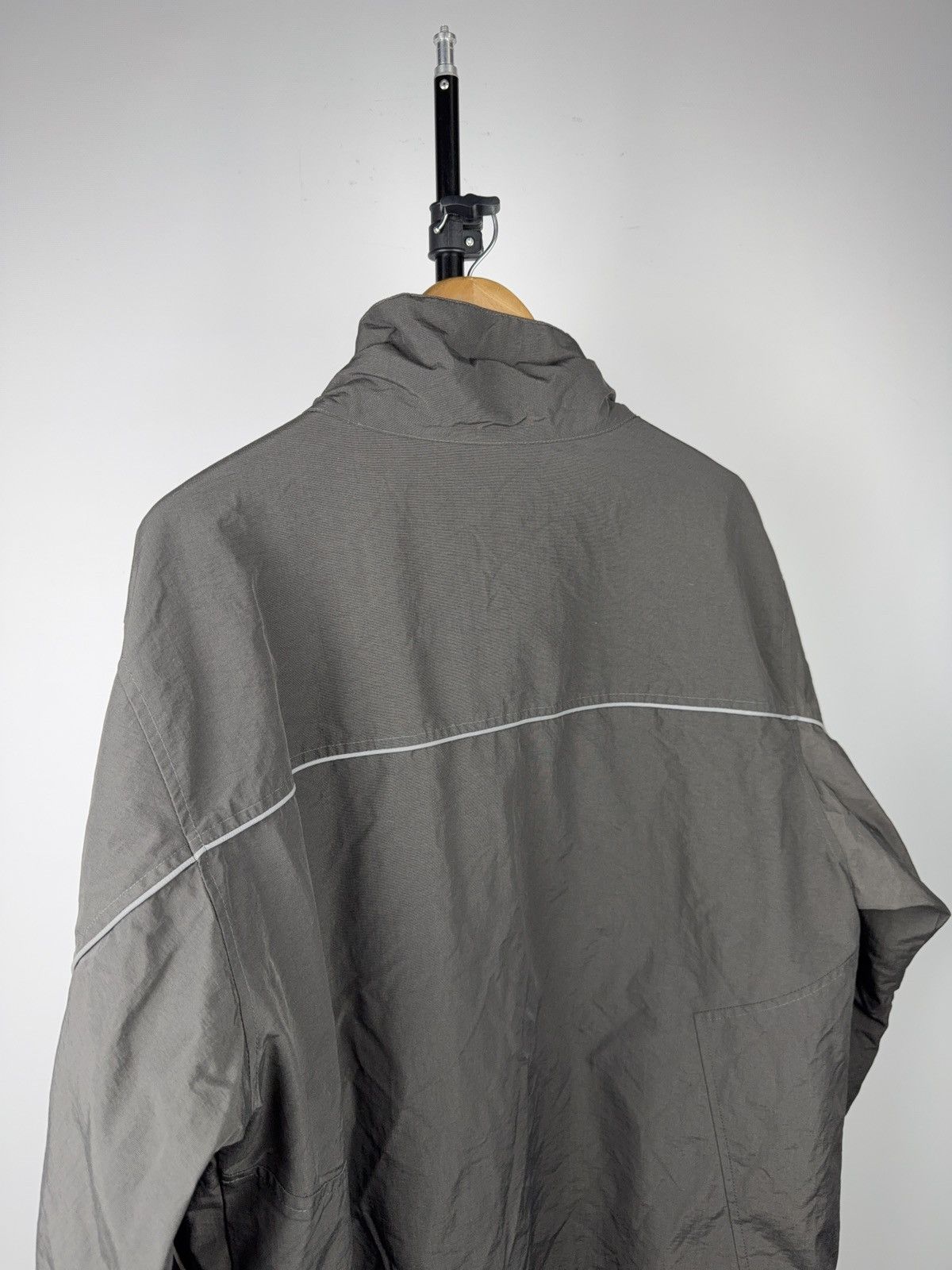 Mercedes-Benz 00s Racing Mercedes Benz Jacket Grey L Y2K Windbreaker Tech Size US L / EU 52-54 / 3 - 9 Thumbnail