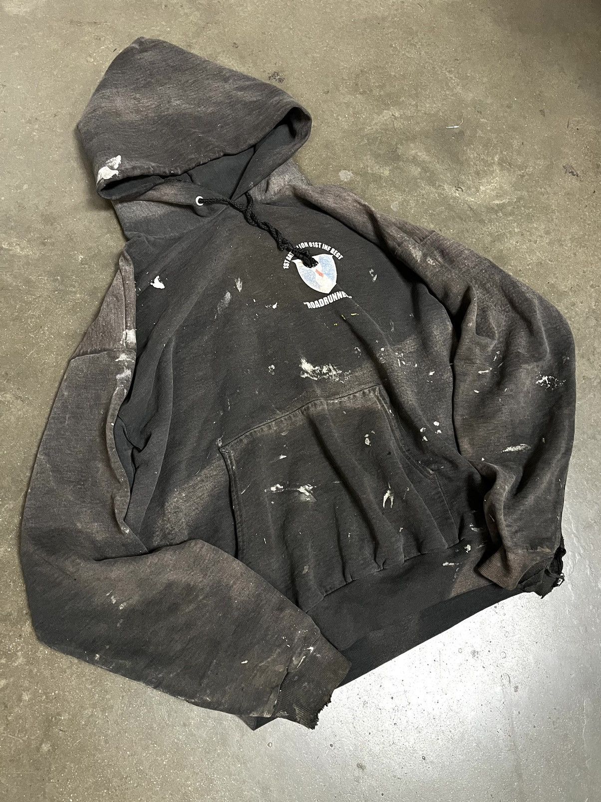 Vintage vintage army road runners thrashed black faded hoodie Size US XL / EU 56 / 4 - 1 Thumbnail