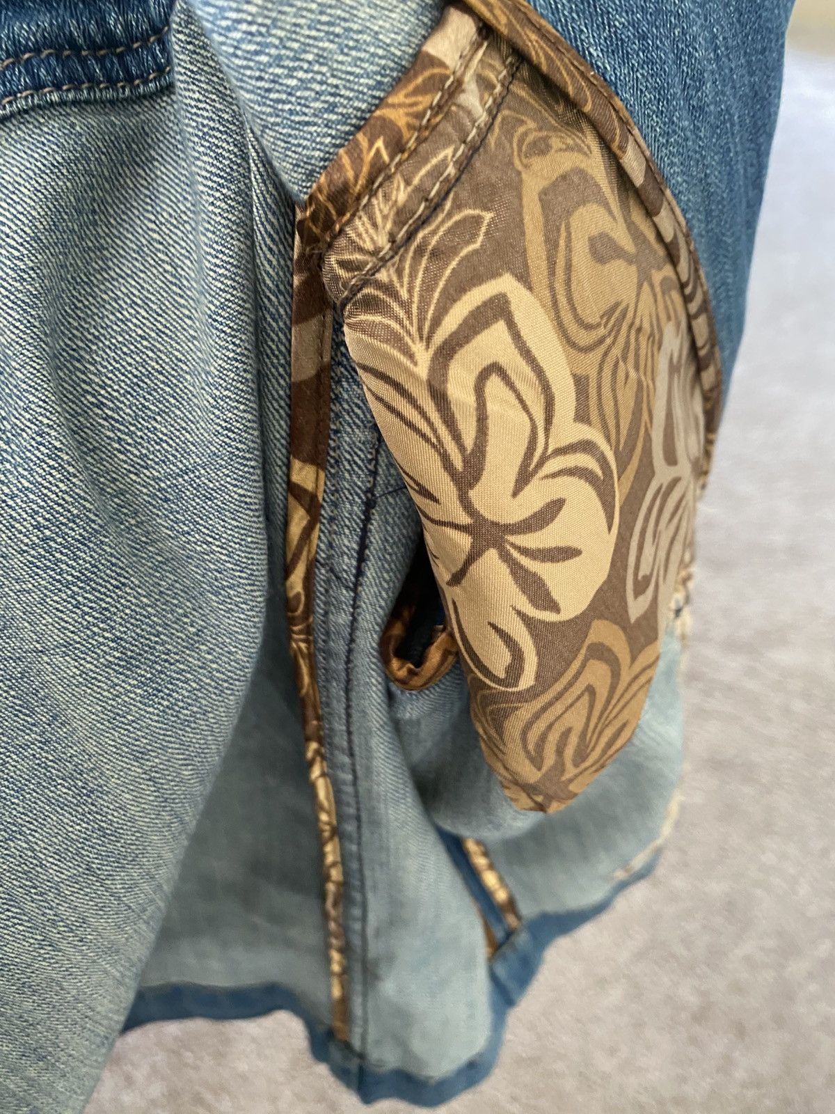 Vintage Western floral embroidered jewels distressed jean jacket Size S / US 4 / IT 40 - 7 Thumbnail