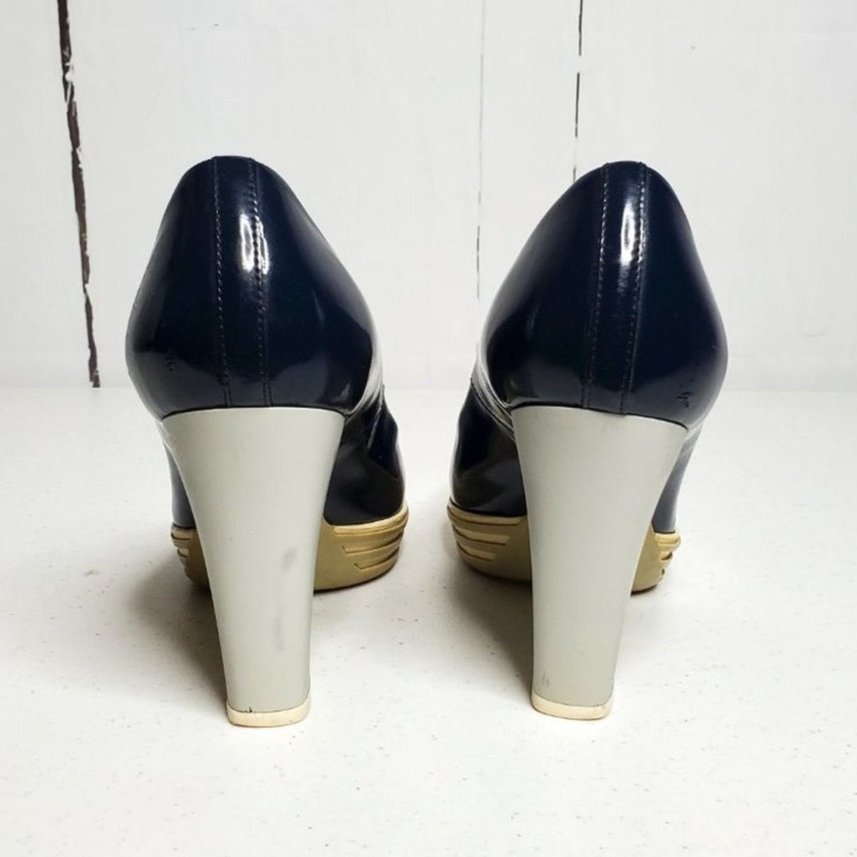 Hogan Vintage Hogan Patent Leather Sneaker Platform Heels 38.5 Size US 8 / IT 38 - 6 Thumbnail