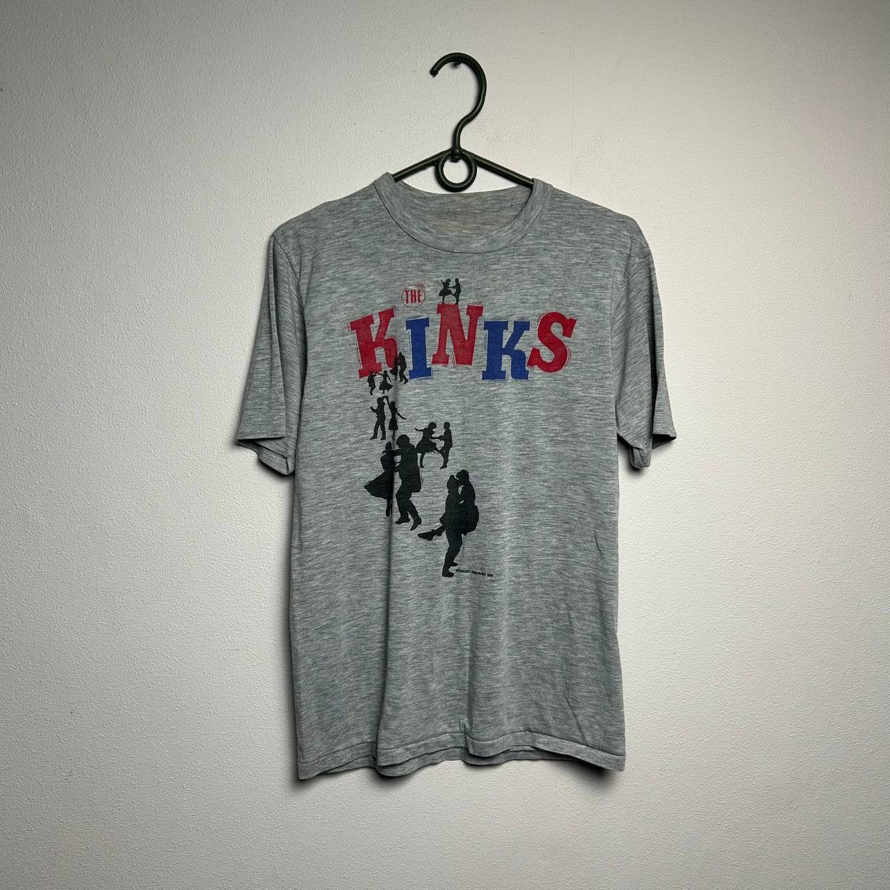 Vintage The Kinks 1982 Come Dancing big logo rock band tee