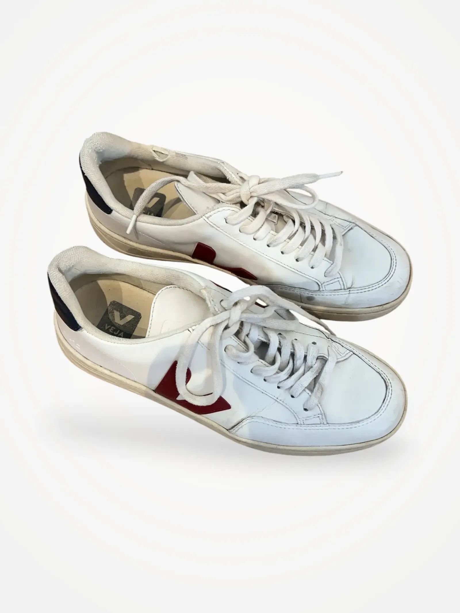 Veja Veja Sneakers Size US 10 / IT 40 - 1 Thumbnail