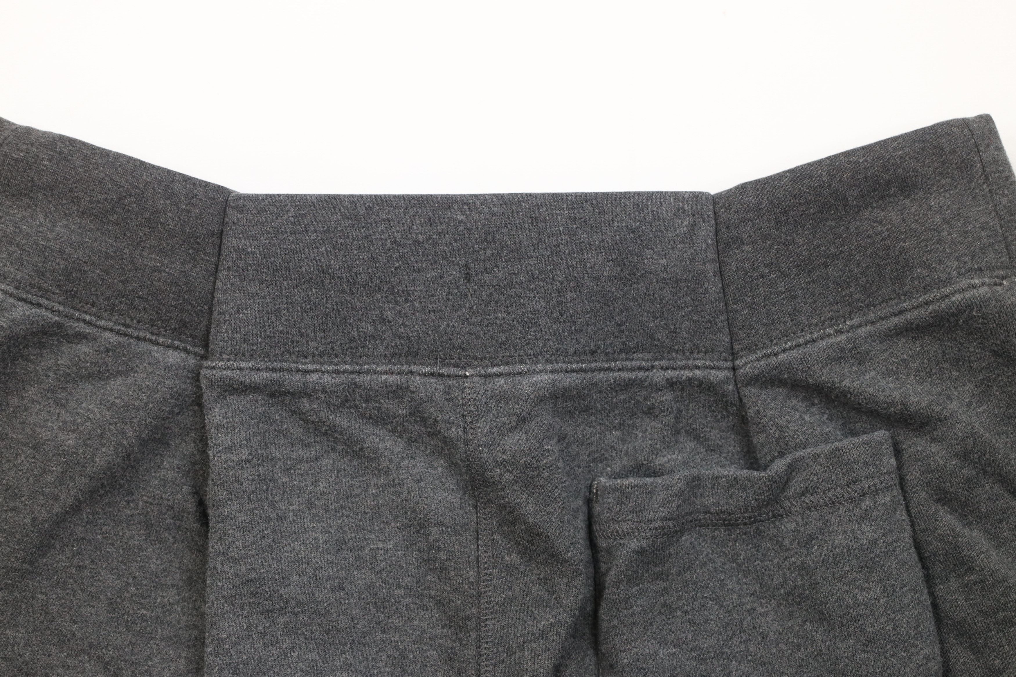 Champion Vintage Y2K Champion Spell Above Knee Sweatpants Shorts Gray Size US 38 / EU 54 - 11 Thumbnail