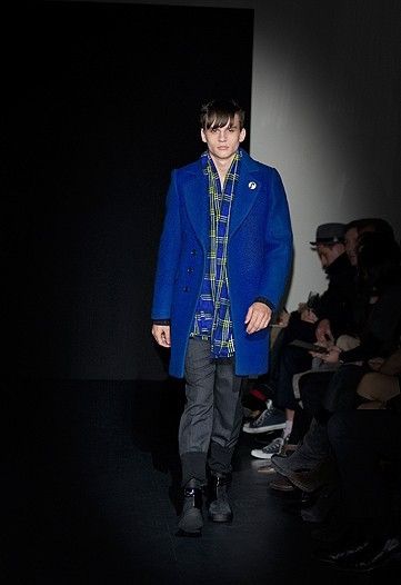Yves Saint Laurent FW09 Yves Saint Laurent Electric Blue Wool Coat Size US S / EU 44-46 / 1 - 2 Thumbnail