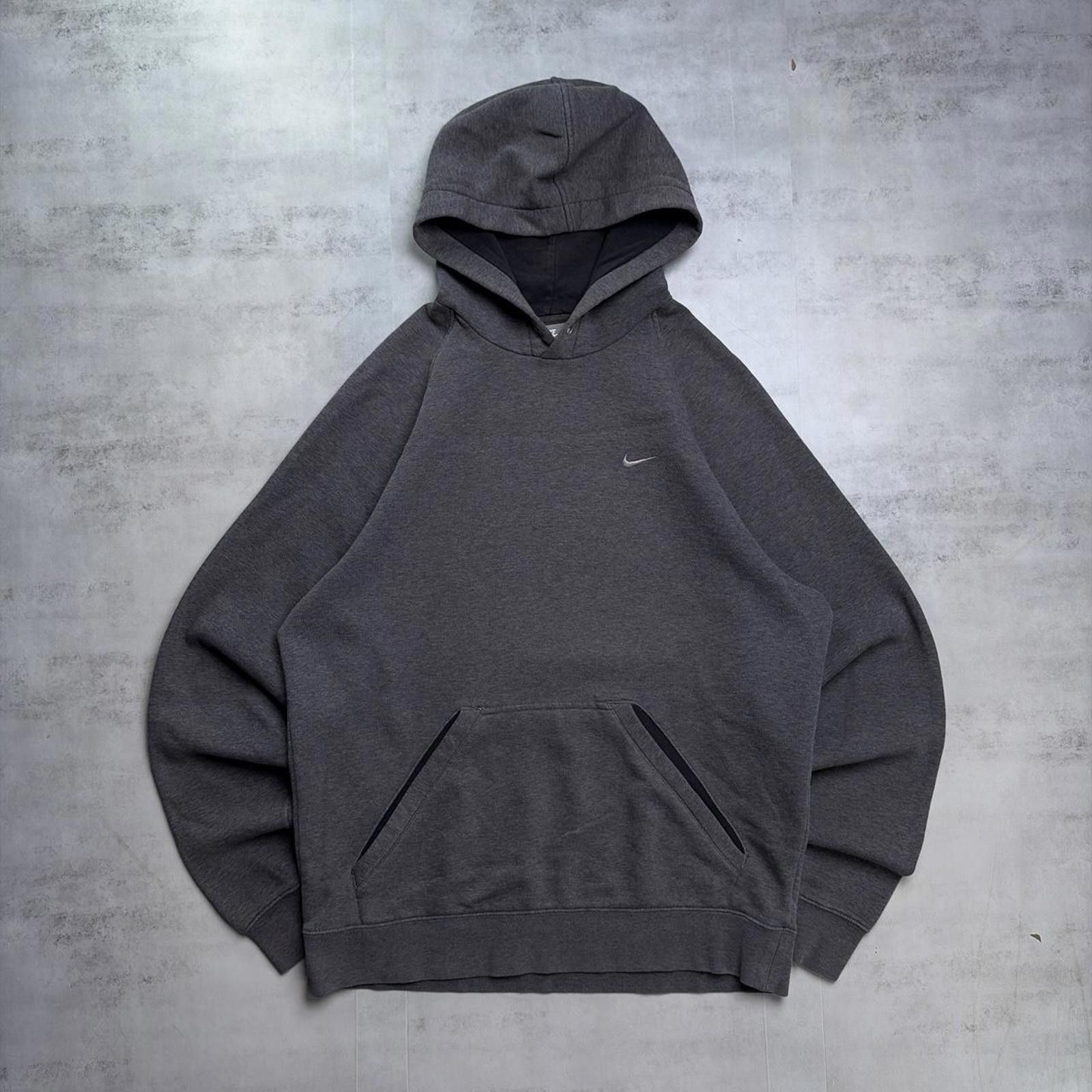 Nike Y2K Grey Nike Small Swoosh Baggy Skater Hoodie Size US M / EU 48-50 / 2 - 1 Thumbnail