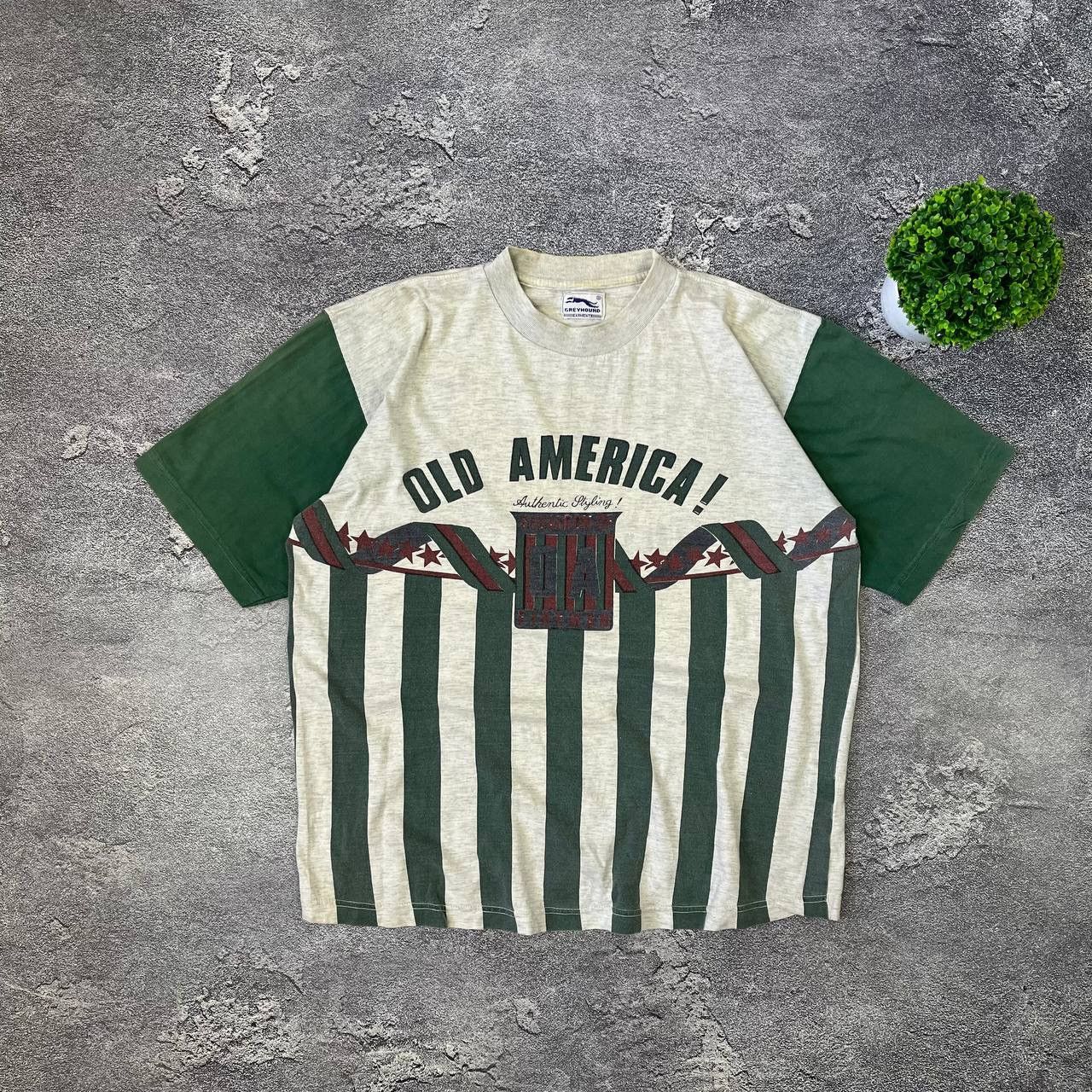 Vintage Vintage 90s Old America! Big Logo T-Shirt Size S Size US S / EU 44-46 / 1 - 1 Thumbnail