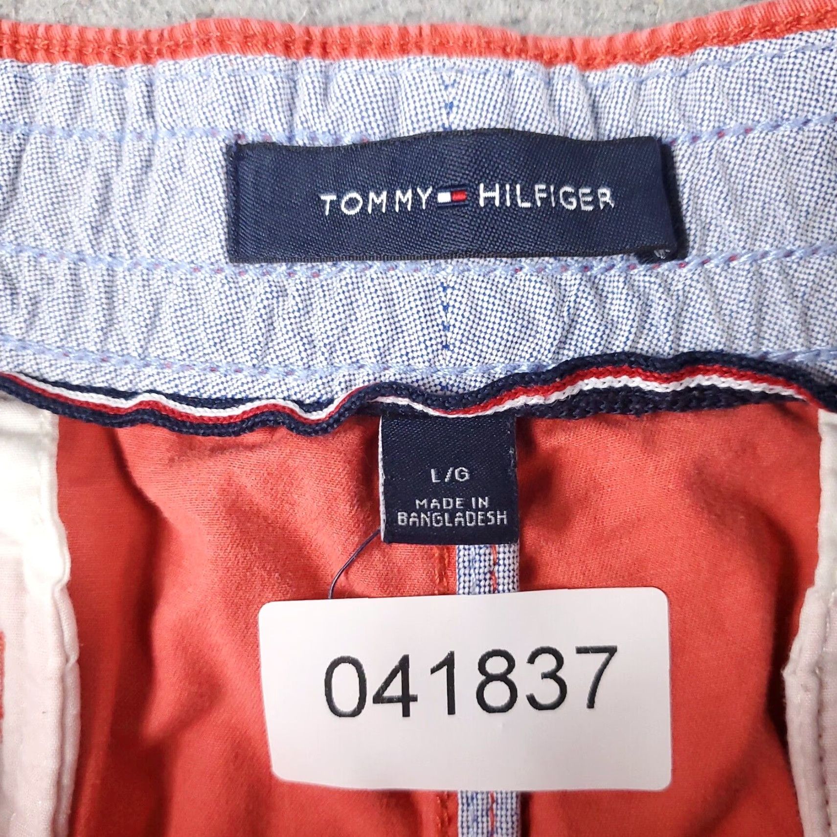 Tommy Hilfiger VINTAGE Tommy Hilfiger Shorts Women's Size Large Pink Casual Flat Front Chino Size 32" / US 10 / IT 46 - 8 Thumbnail