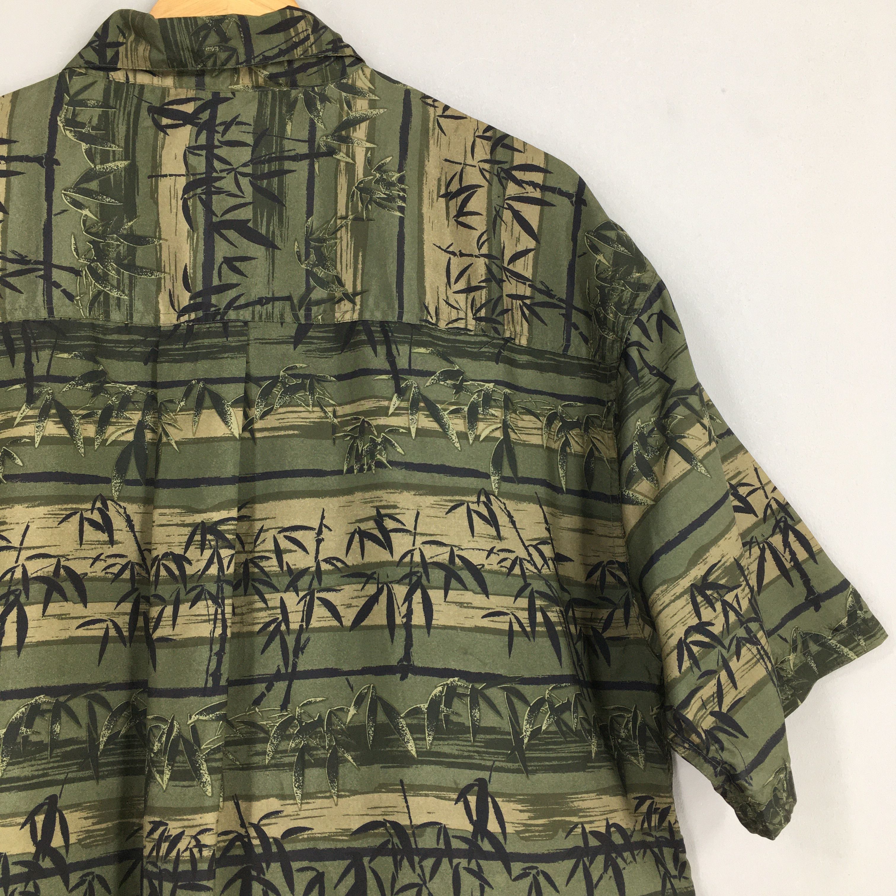 Other Vintage Summer Hawaiian Bamboo Printed Rayon Shirt Large Size US L / EU 52-54 / 3 - 7 Thumbnail