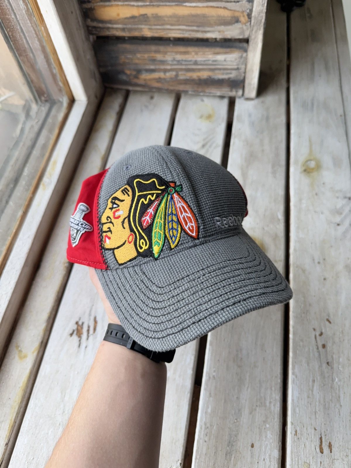 NHL × Reebok Vntg 00s Reebok Chicago Blackhawks Stanley Cup Playoffs cap Size ONE SIZE - 2 Thumbnail