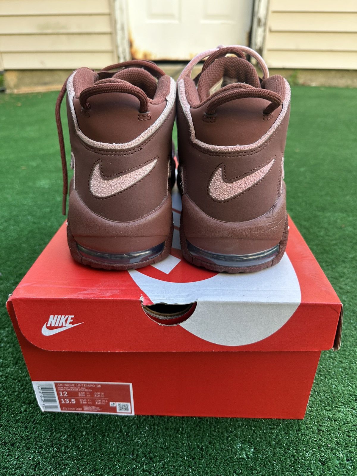 Nike NIKE UPTEMPOS SZ 12 Size US 12 / EU 45 - 4 Thumbnail