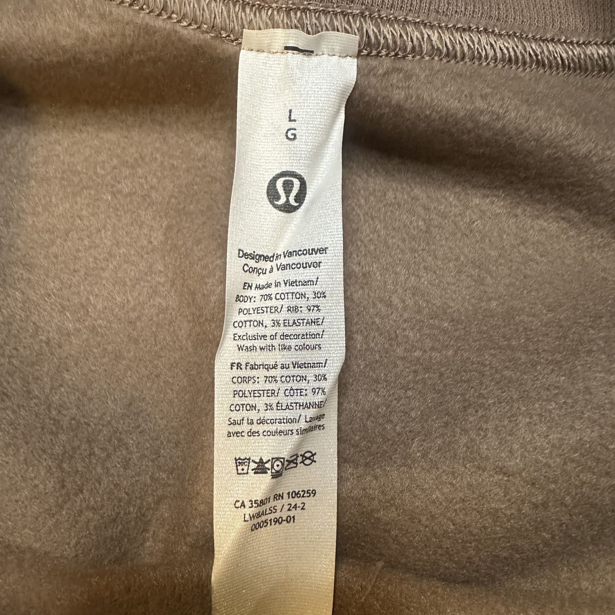 Lululemon Lululemon Scuba High Rise Mini Skirt NWT Size Large (TPTC) Size 32" / US 10 / IT 46 - 8 Thumbnail