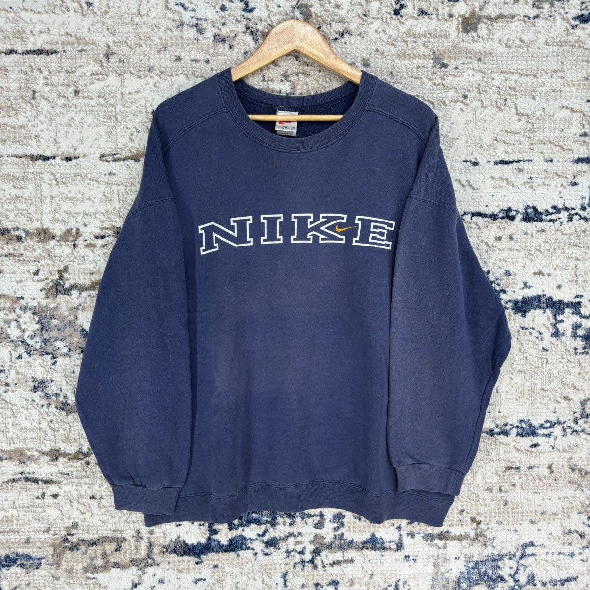 Nike × Vintage VINTAGE 90s NIKE BIG LOGO CREW NECK SWEATSHIRT Size US L / EU 52-54 / 3 - 1 Thumbnail