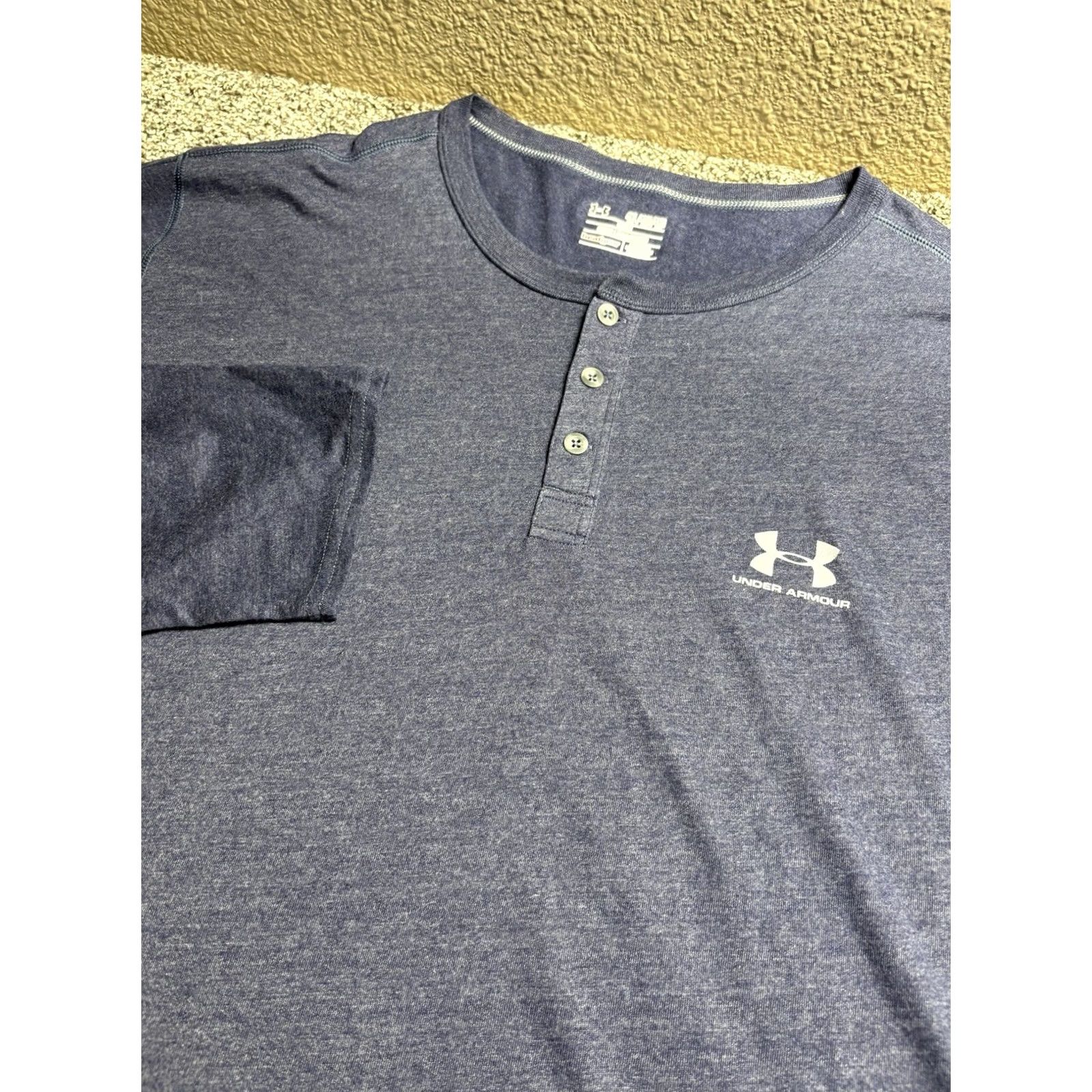 Under Armour VINTAGE Under Armour Henley Shirt Mens 4XL Tall Blue Heatgear Loose Tagless Size US XXL / EU 58 / 5 - 2 Thumbnail