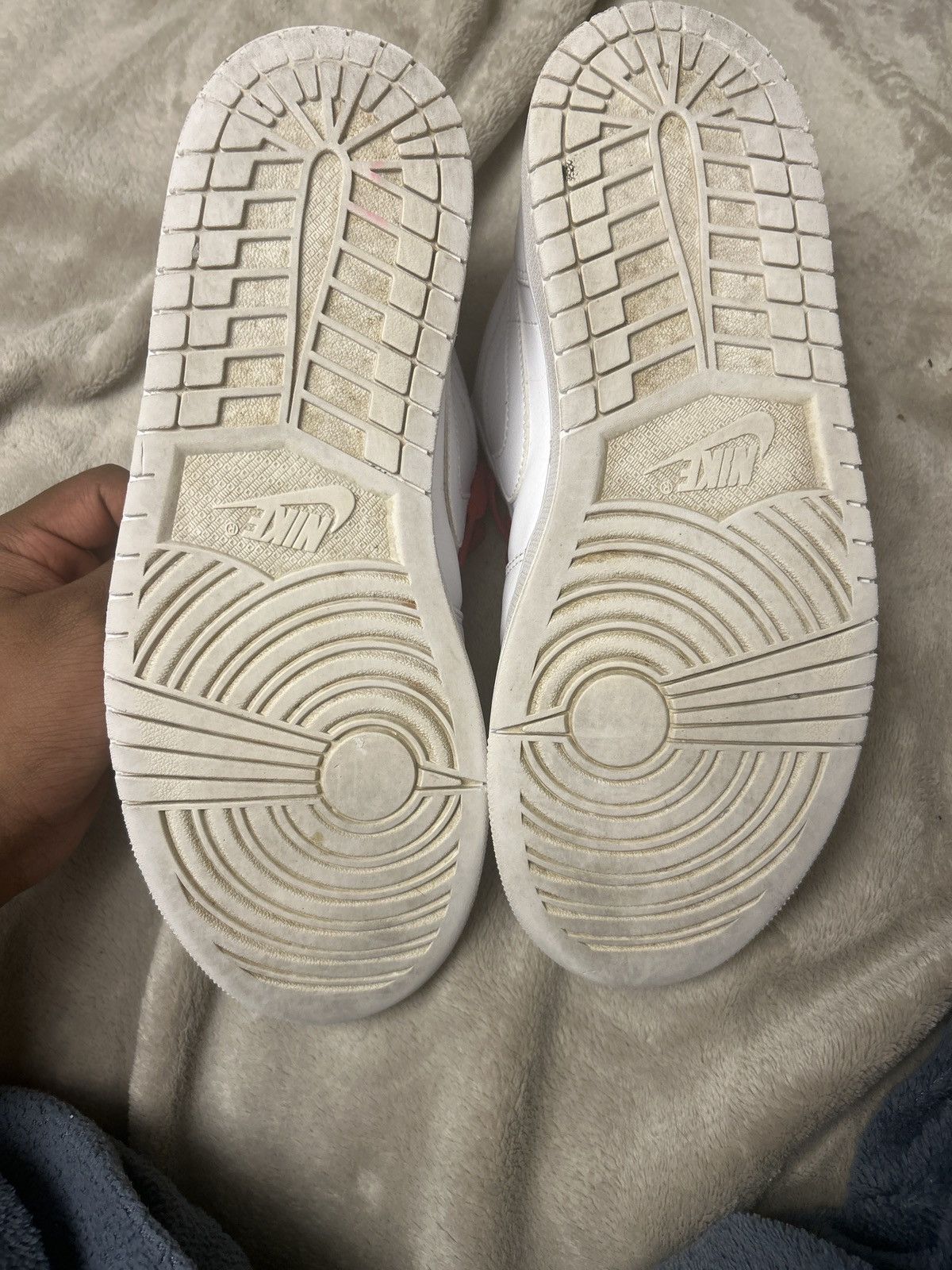 Jordan Brand Jordan 1 Lows Triple White Size US 10 / EU 43 - 6 Thumbnail