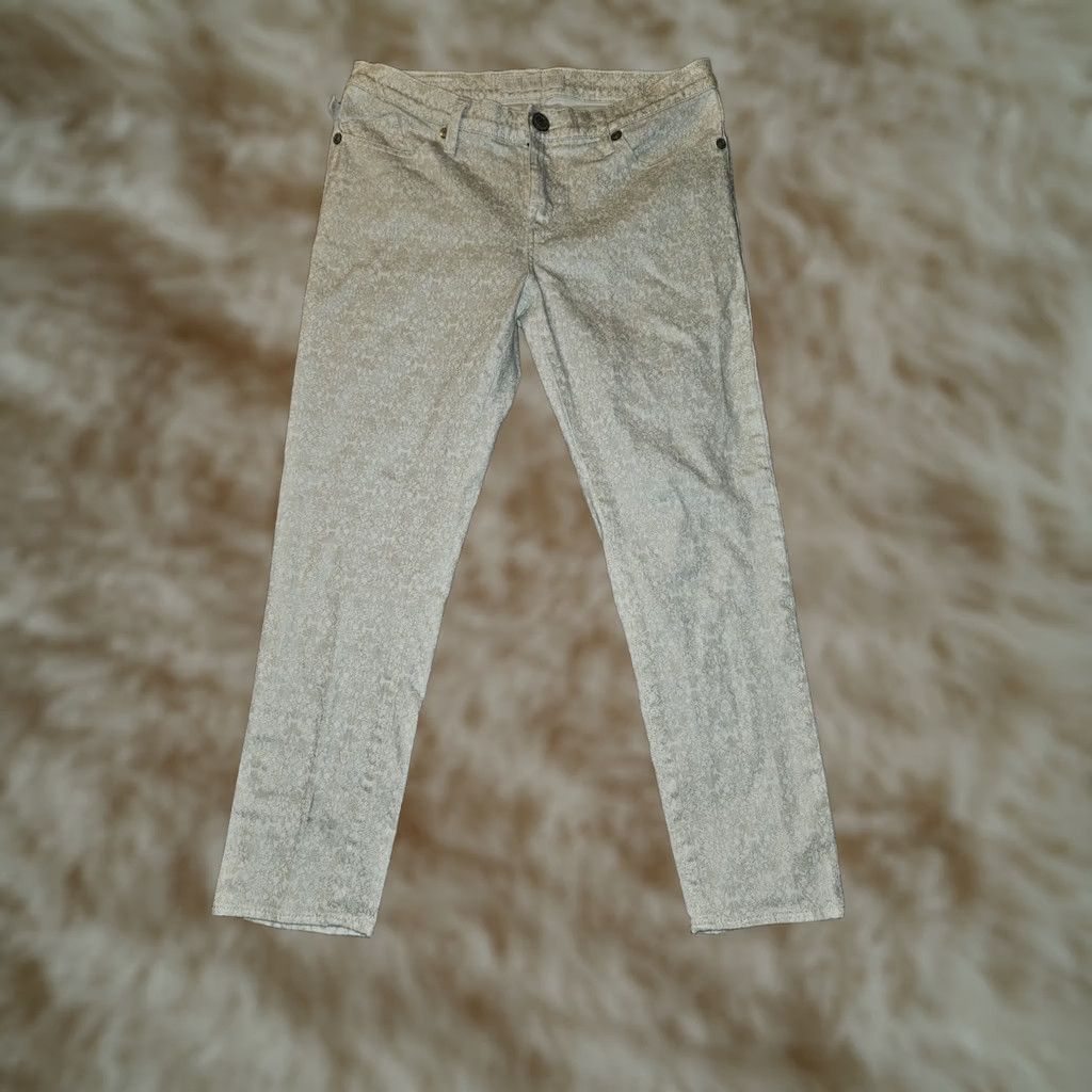 Vintage Rock & Republic Hamburg Skinny Jeans Women's 12 White Paisley Modern Fashion Casual Bohemian Rock 12 Womens Jeans Size 34" / US 12 / IT 48 - 1 Thumbnail