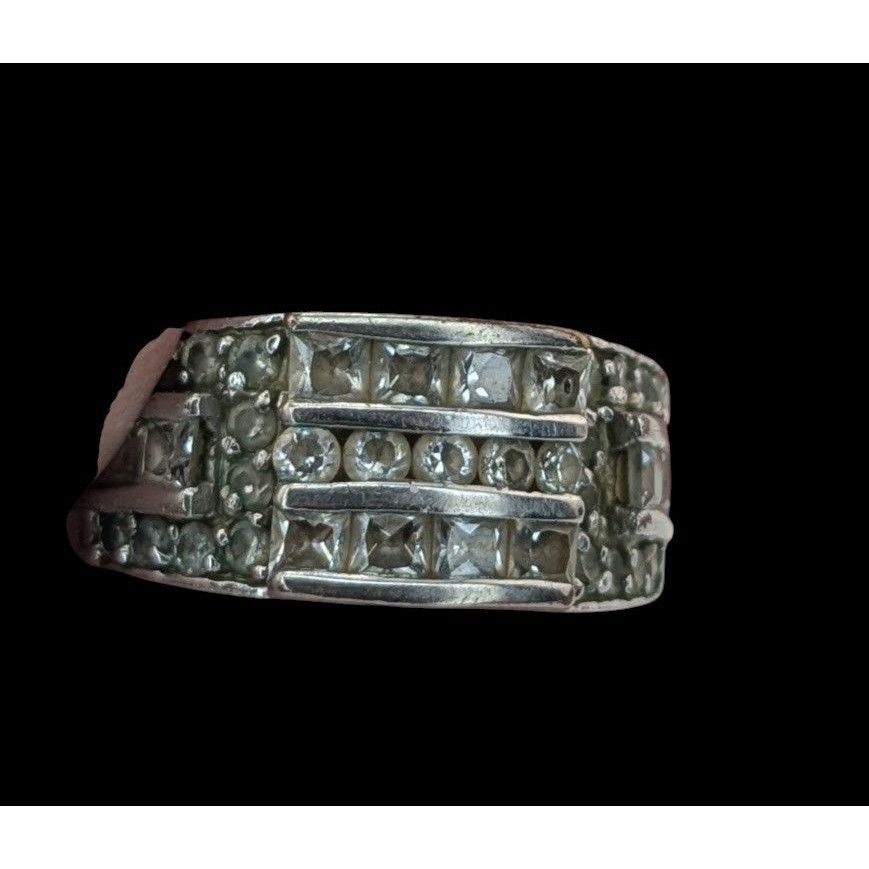 Other Lia Sophia Grandeur Ring Size 8 With Clear Crystals & Silver Size ONE SIZE - 2 Thumbnail