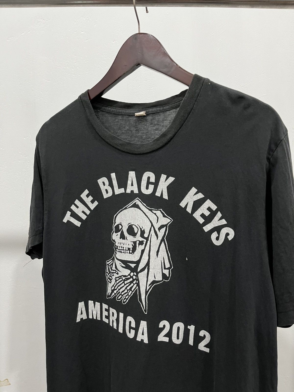 Band Tees The black keys tour 2012 Size US M / EU 48-50 / 2 - 3 Thumbnail