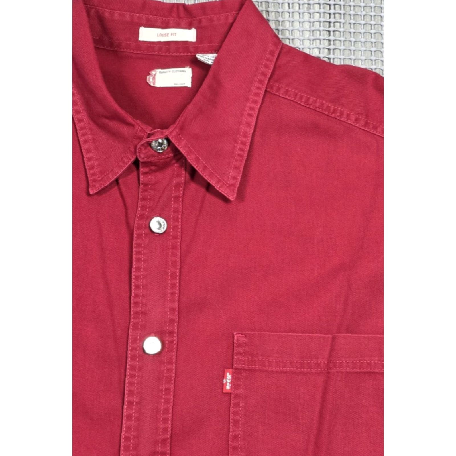 Levi's VINTAGE Levi's Red Tab Denim Shirt L Men Red 90s Workwear Button-Up with Pockets Size US L / EU 52-54 / 3 - 3 Thumbnail
