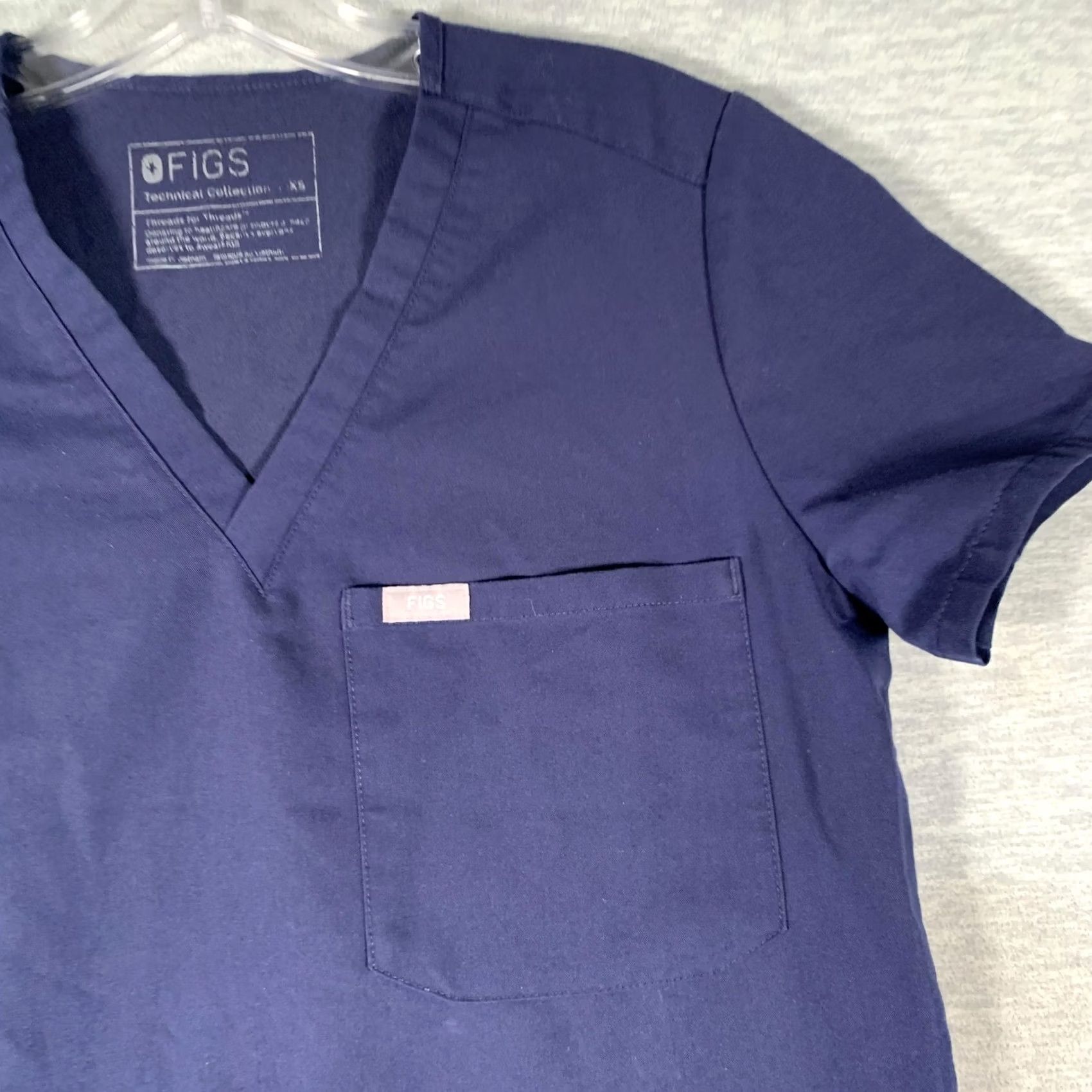 Vintage FIGS Scrub Top Womens XS Blue Technical Collection V Neck Pocket Tunic Size XS / US 0-2 / IT 36-38 - 4 Thumbnail