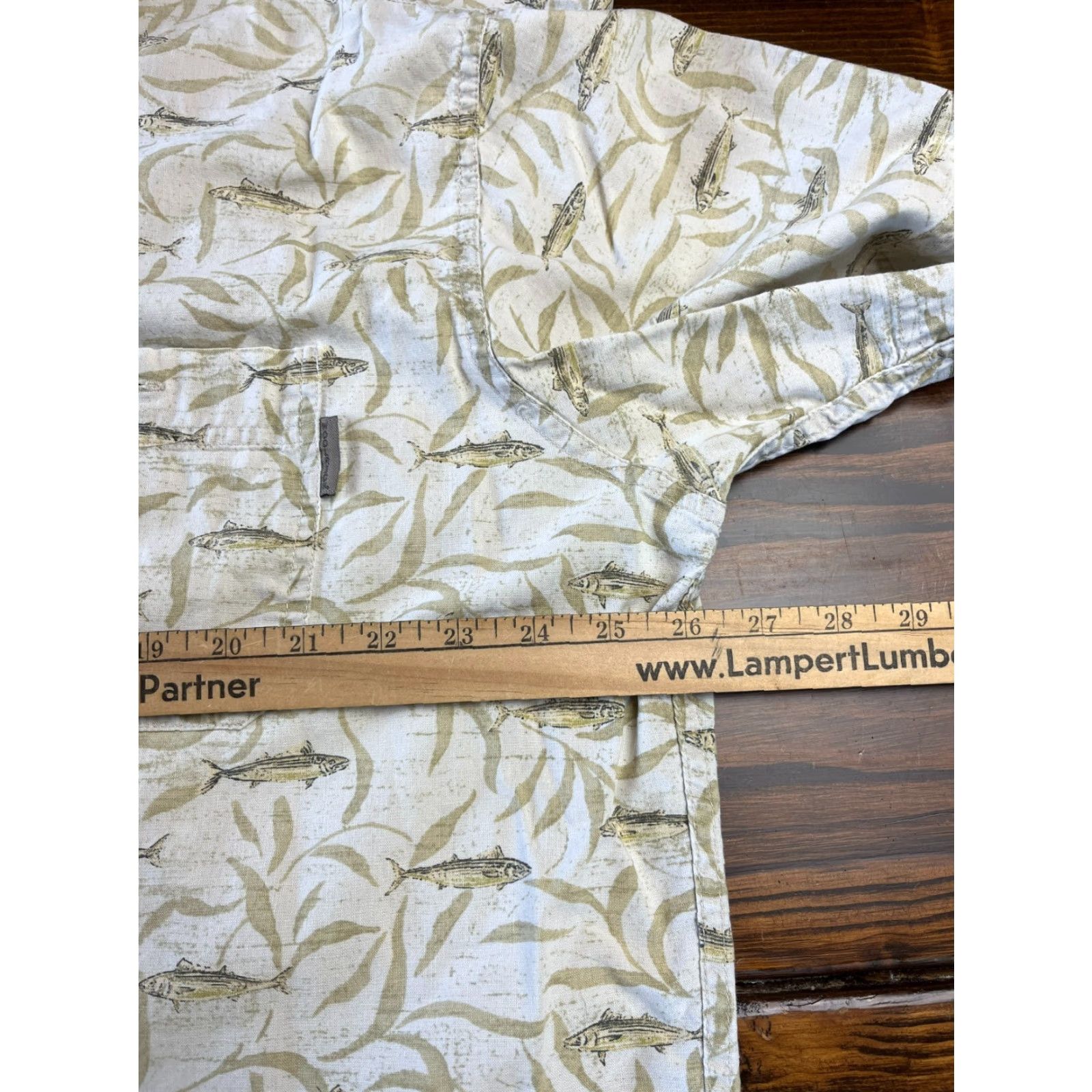 Vintage Woolrich Shirt Men XL Button-Up Cream Tan Fish Leaves Short Sleeve Vintage No Size US XL / EU 56 / 4 - 4 Thumbnail
