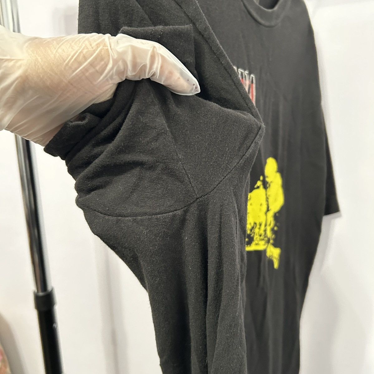 Nirvana Nirvana Black and Yellow Graphic Band Tee Size XL - "Darryl" Size US XL / EU 56 / 4 - 17 Thumbnail