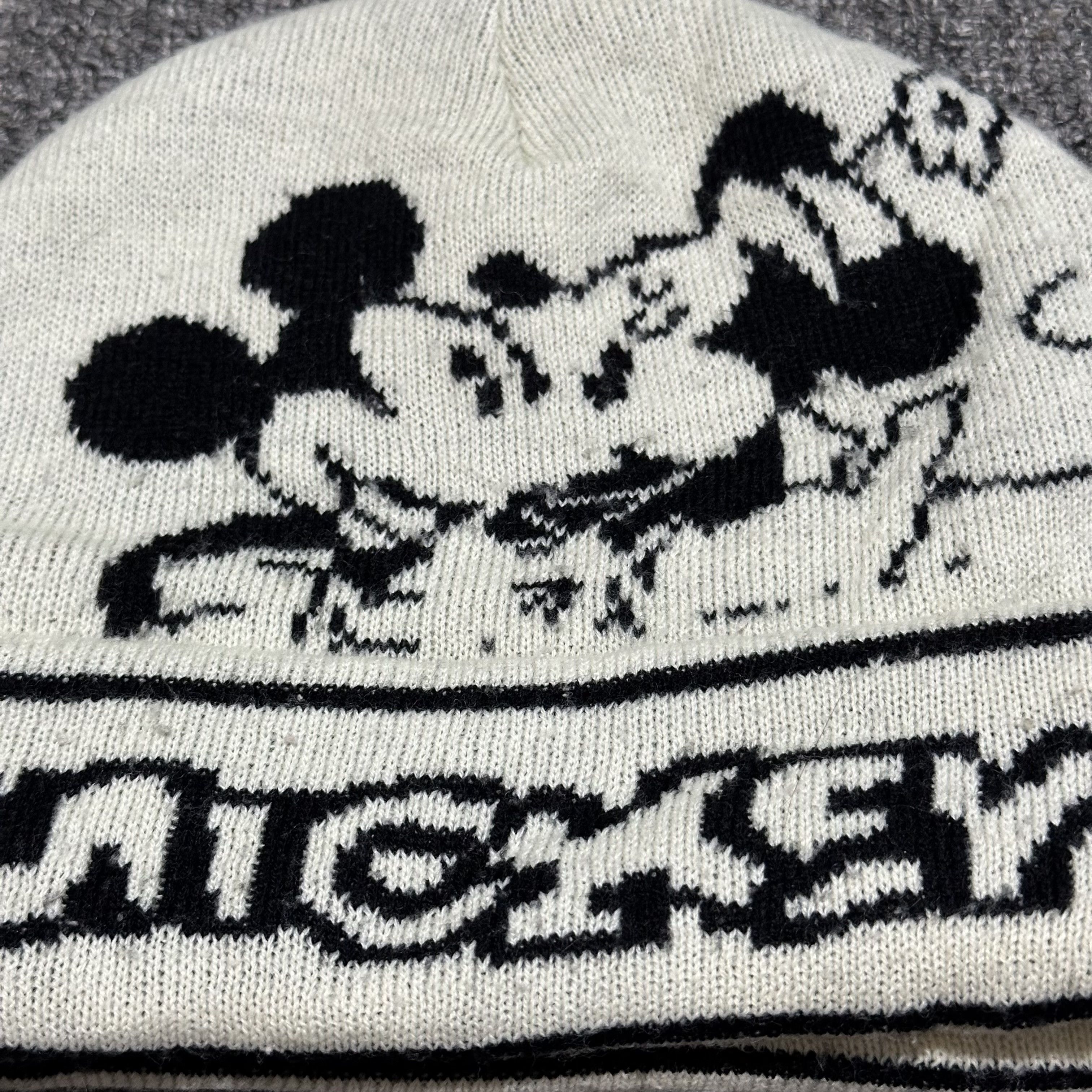 Mickey Mouse Disney Mickey Mouse Beaniehats Size ONE SIZE - 2 Thumbnail