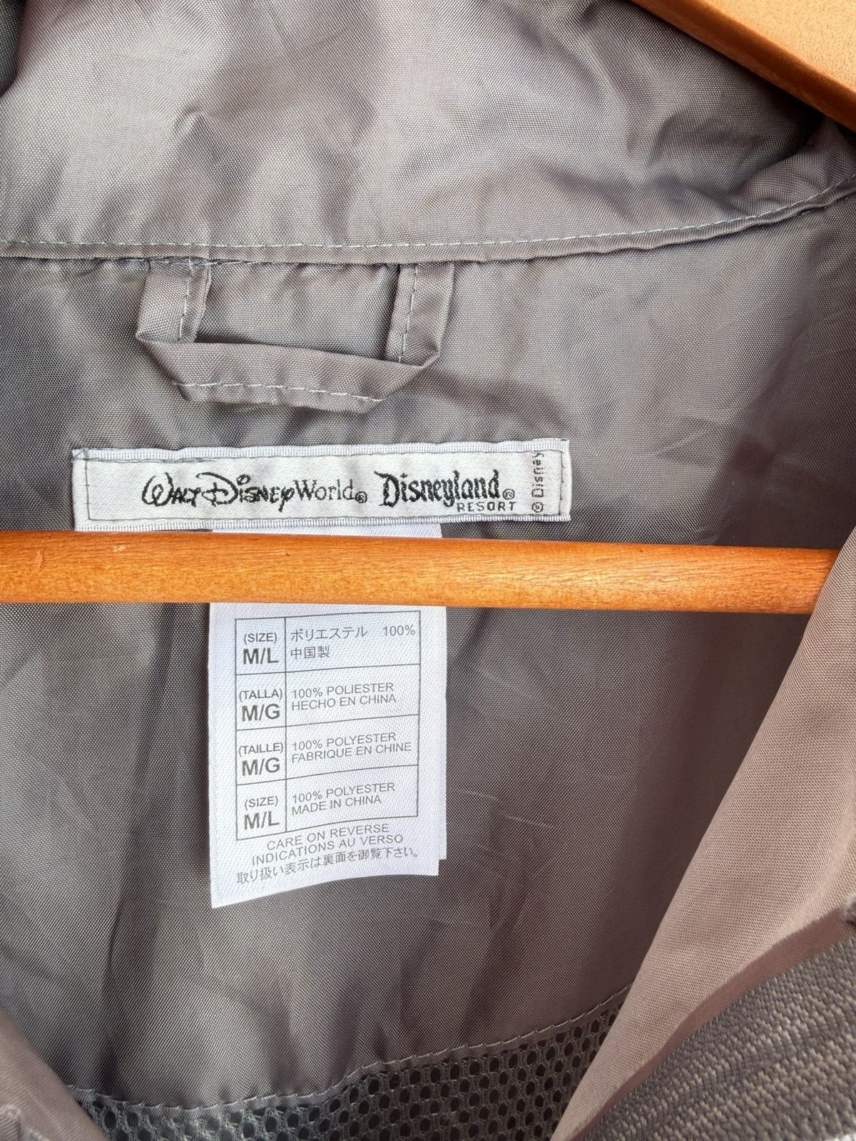 Disney Disney parks windbreaker Size US L / EU 52-54 / 3 - 3 Thumbnail