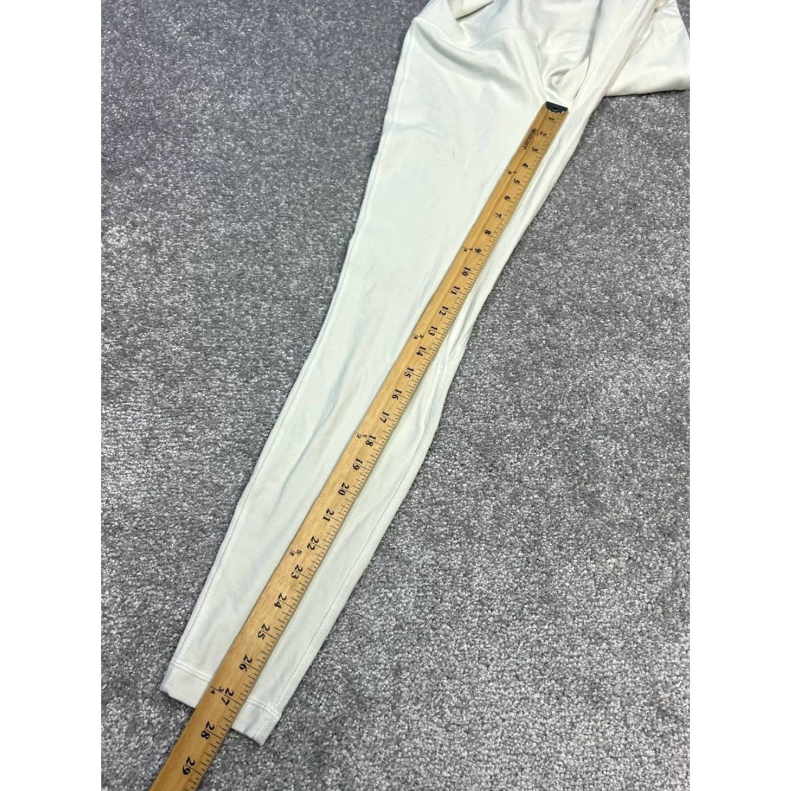 Lululemon Lululemon Align Leggings Womens 6 Beige Logo Stretch Mid Rise Outdoor Workout Sh. Size 28" / US 6 / IT 42 - 5 Thumbnail