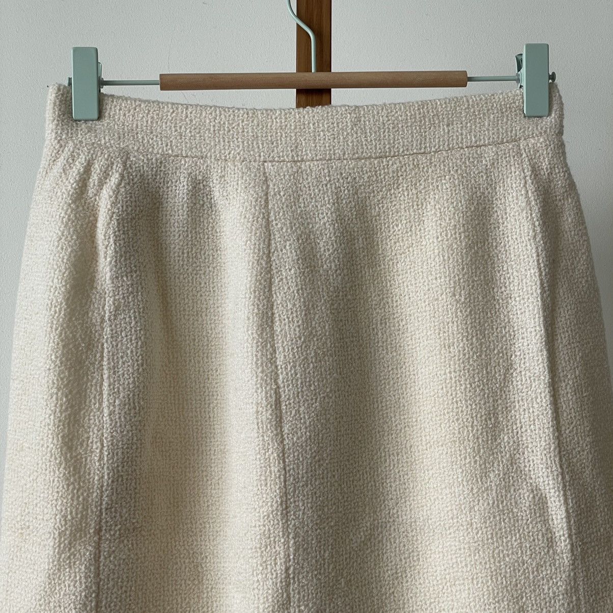 Chanel Vintage Chanel Tweed Mini Skirt Size 26" / US 2 / IT 38 - 4 Thumbnail