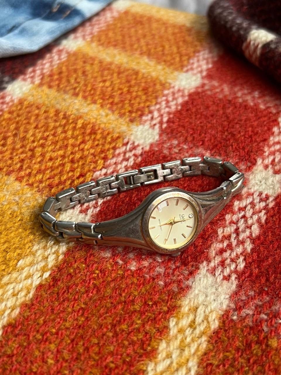 Japanese Brand × Vintage Vintage Japanese style futuristic Watch Logo 00s Japan Size ONE SIZE - 1 Thumbnail