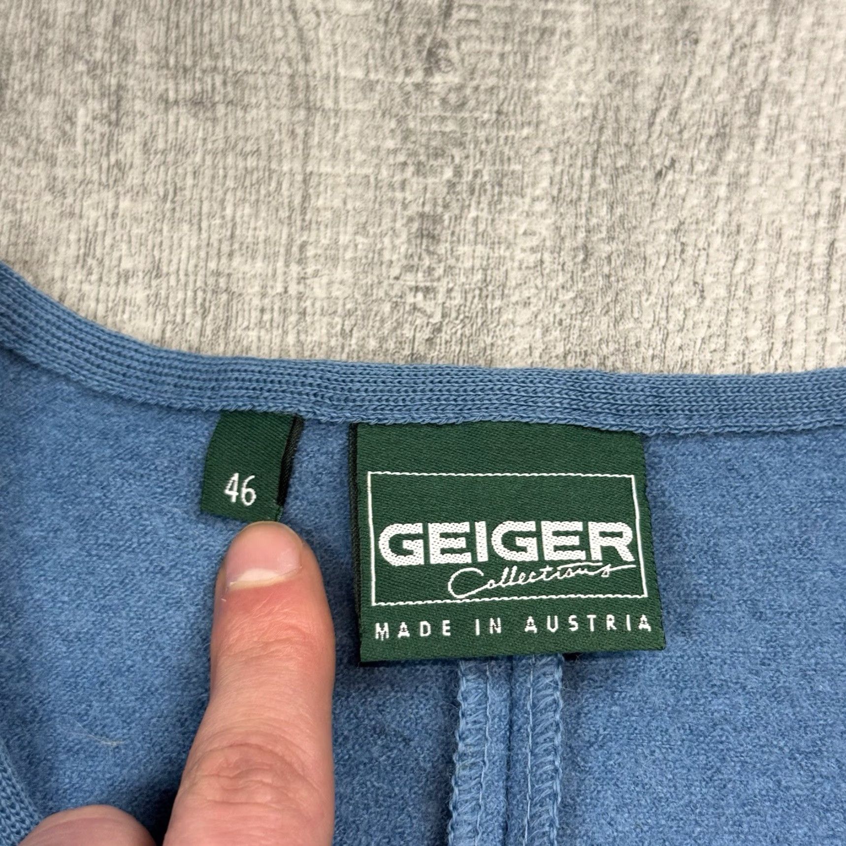Vintage Vintage Geiger Austria Women's Wool Blazer Jacket Fall Winter Blue Size 46 Classic Casual Size L / US 10 / IT 46 - 2 Thumbnail