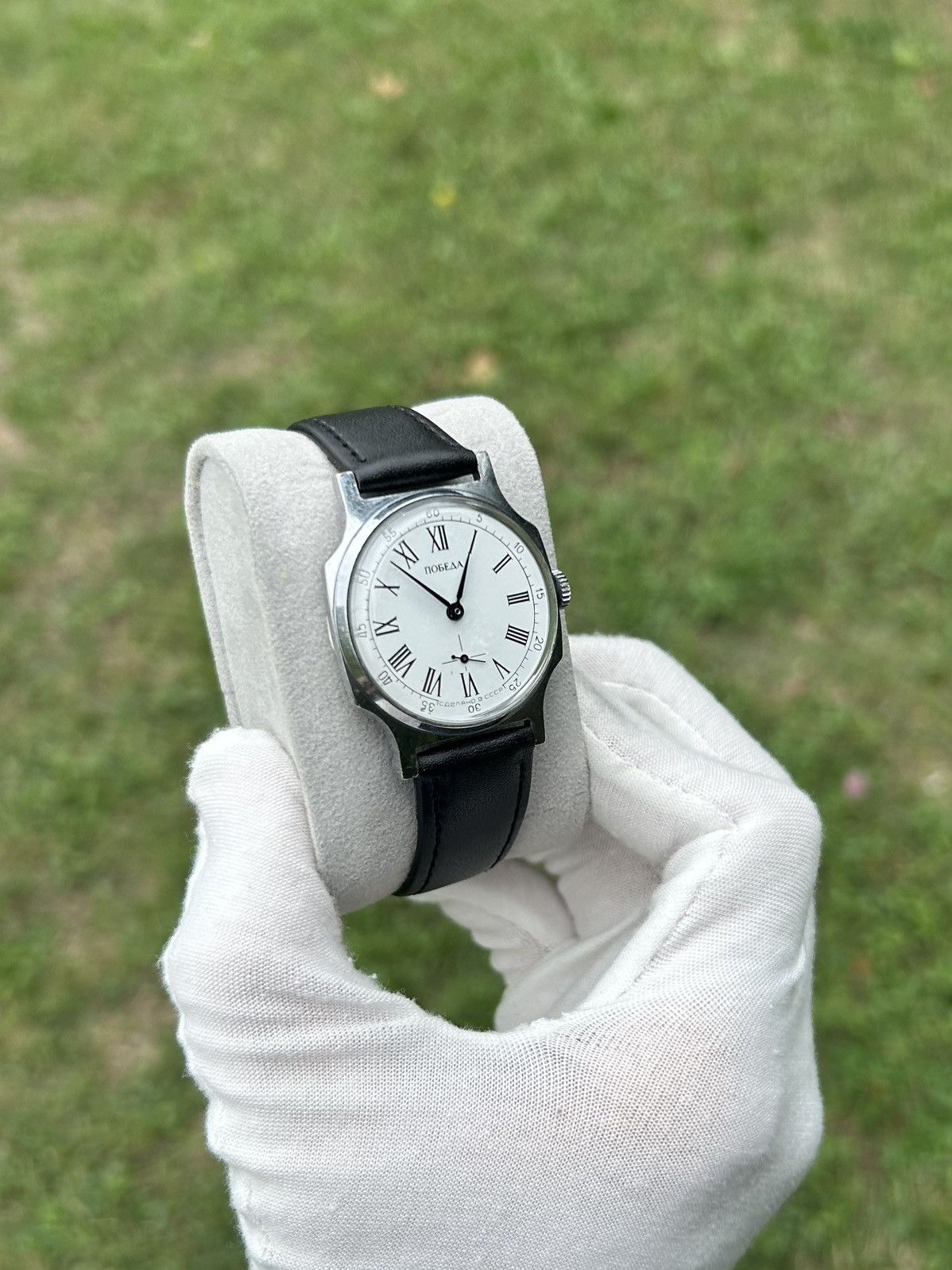 Vintage Vintage Watch Pobeda Soviet USSR Mechanical Wristwatch 1980s Size ONE SIZE - 15 Thumbnail
