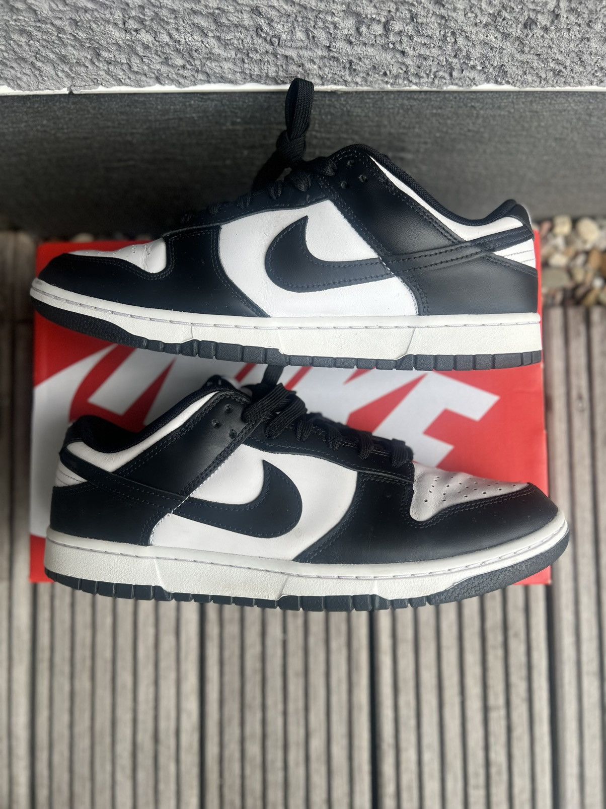 Nike Nike panda low dunk Size US 10.5 / EU 43-44 - 2 Thumbnail