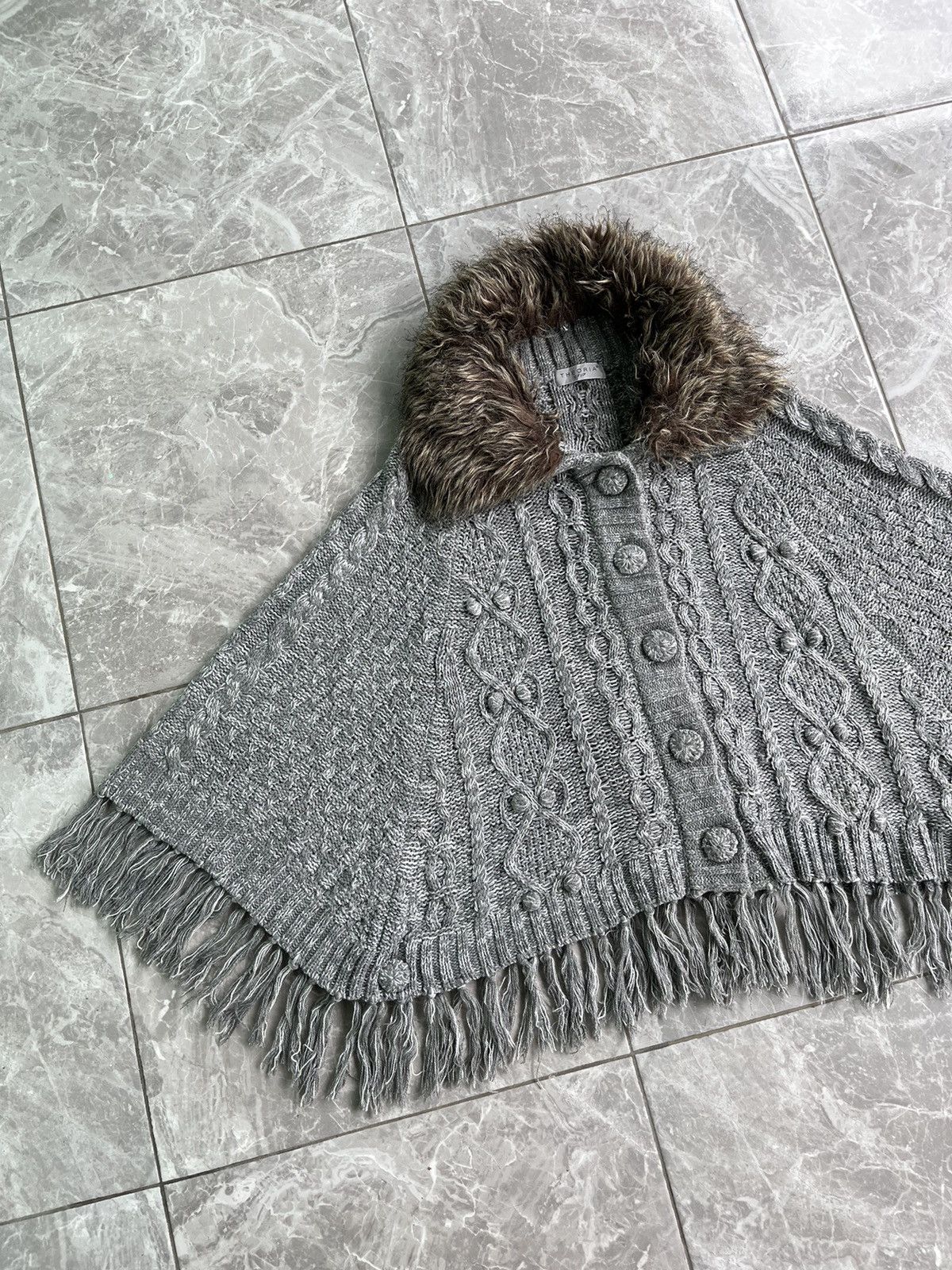 Japanese Brand Japanese Brand Theoria Fur Knit Unikkkk Size US M / EU 48-50 / 2 - 3 Thumbnail