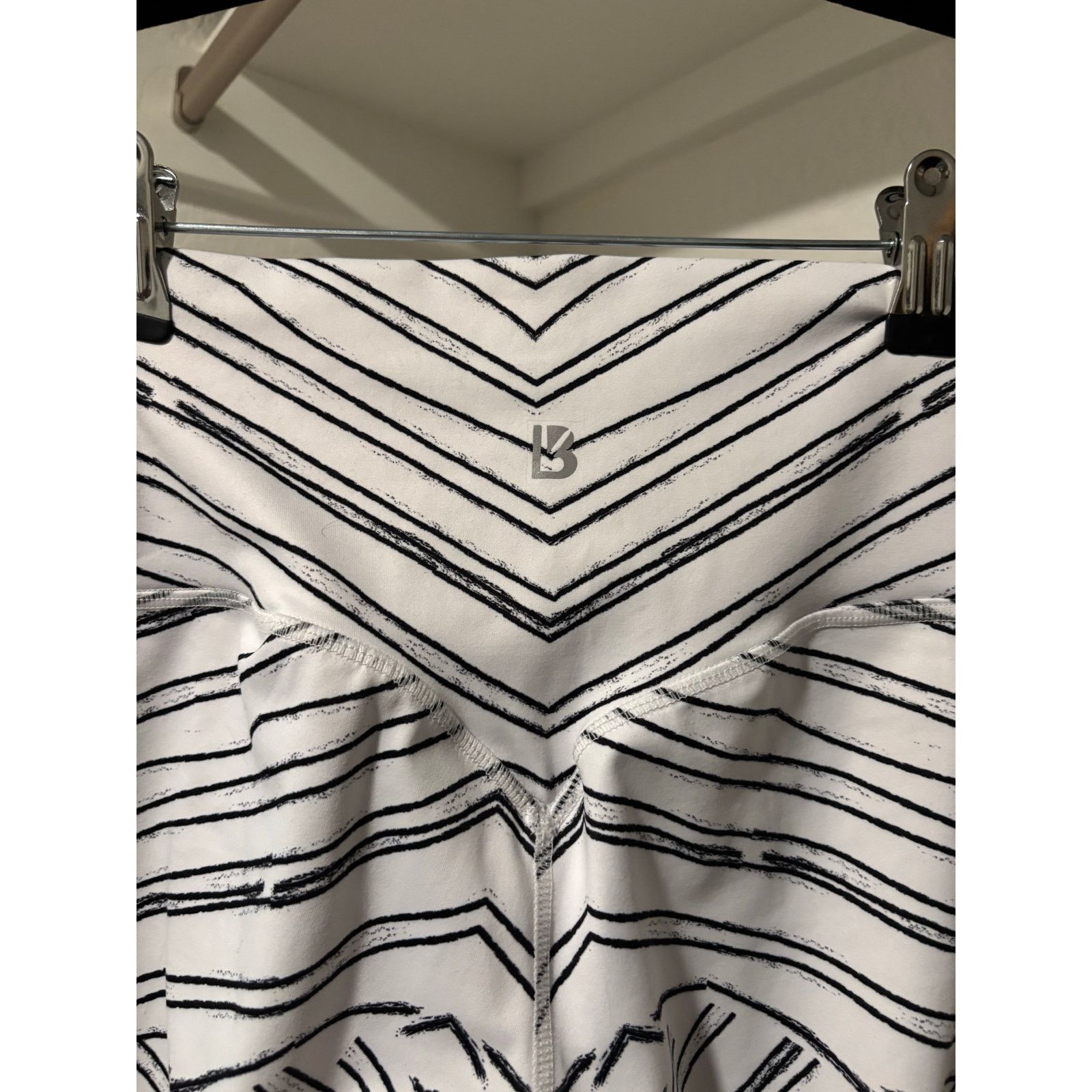 BluffWorks NWOT BuffBunny Slay Leggings Zebra Sz XS Size 27" / US 4 / IT 40 - 5 Thumbnail