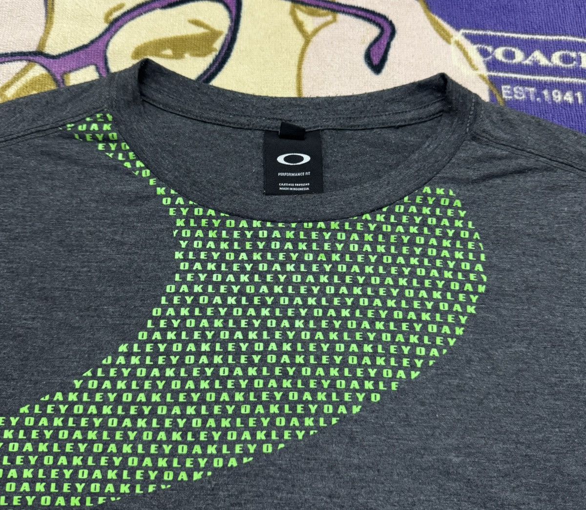 Oakley OAKLEY Tee Great Condition Size US L / EU 52-54 / 3 - 5 Thumbnail