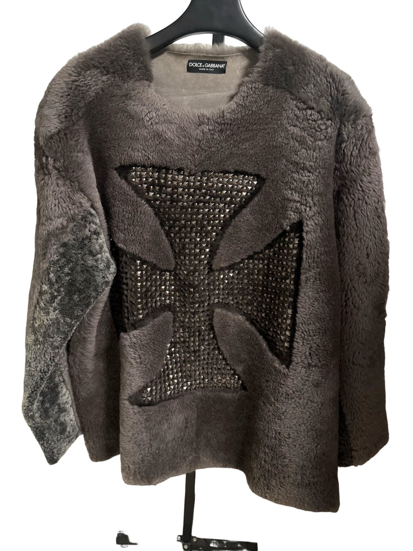 Dolce & Gabbana Dolce & Gabbana Studded Shearling Pullover Size 44 Size US S / EU 44-46 / 1 - 1 Thumbnail