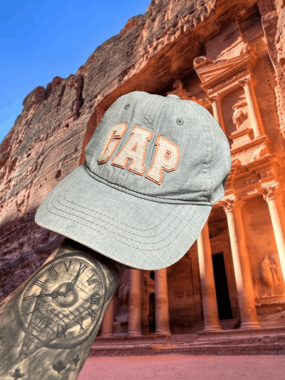 Gap Hats GAP Vintage big logo Cap Y2K streetwear Size ONE SIZE - 1 Thumbnail