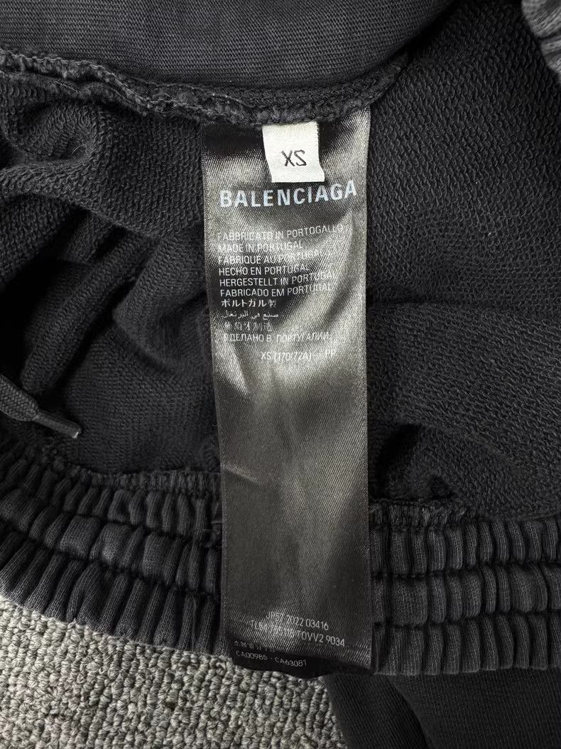 Balenciaga Balenciaga's new wash made old gray big logo pants Size US 28 / EU 44 - 6 Thumbnail