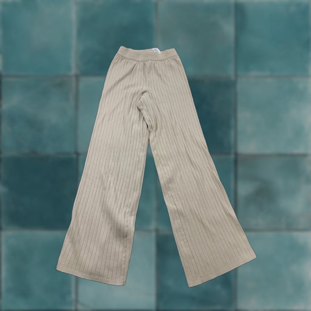 Abercrombie & Fitch Abercrombie & Fitch Pants Womens Small Beige Wide-Leg Knit Elastic Waist High Rise Casual 29in Inseam Regular Fit Mens? Women Size 28" / US 6 / IT 42 - 1 Thumbnail