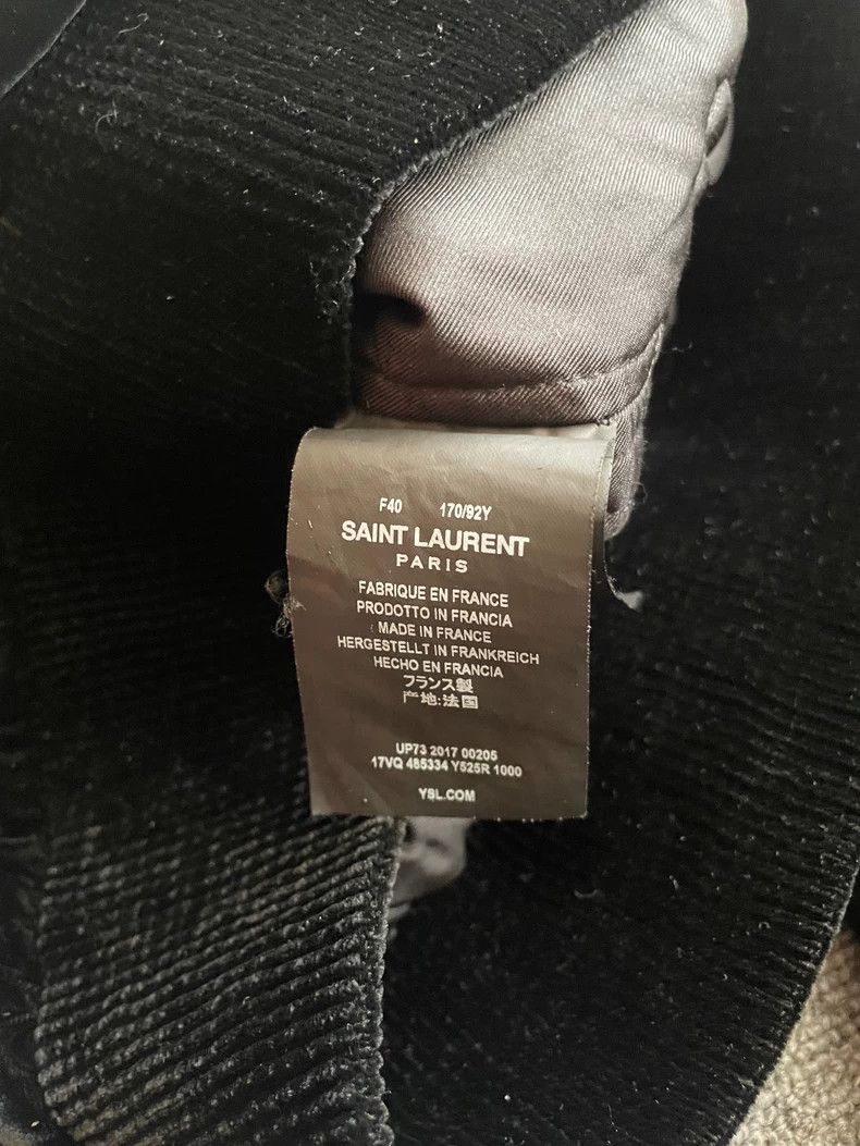Saint Laurent Paris Saint Laurent Paris 17 FW coconut rhinestone velvet jacket Size S / US 4 / IT 40 - 5 Thumbnail
