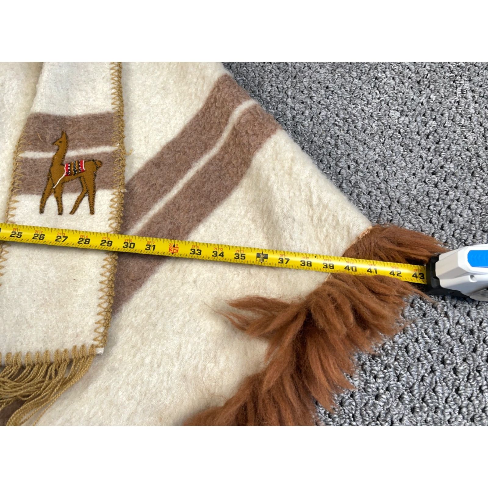 Vintage VINTAGE Alpaca Wool Fringe Poncho Cape Women's One Size Ivory Brown Bohemian Style Poncho Size ONE SIZE - 6 Thumbnail